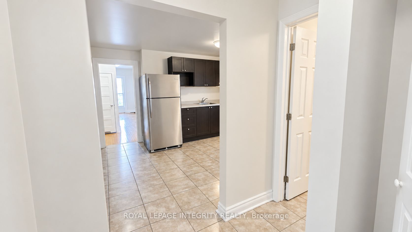 444 Gladstone Avenue Property Photo 7