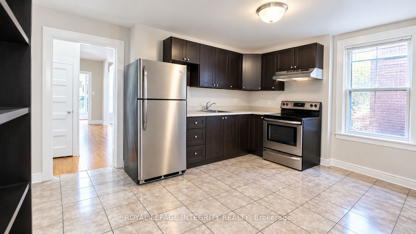 444 Gladstone Avenue Property Photo 8