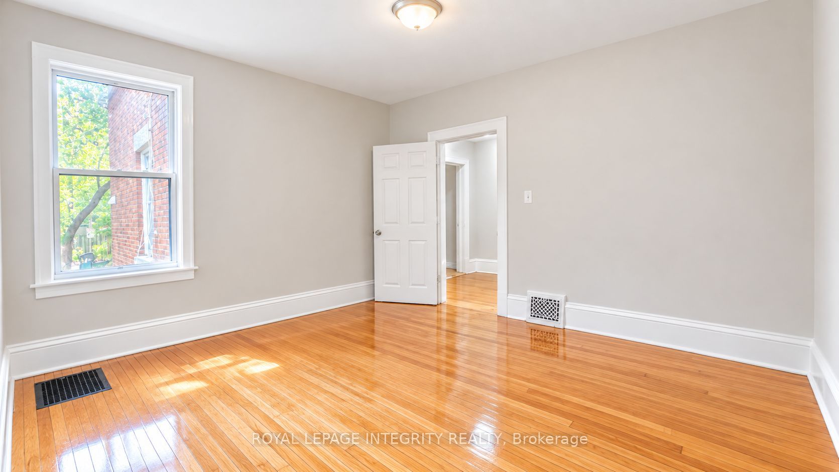 444 Gladstone Avenue Property Photo 14