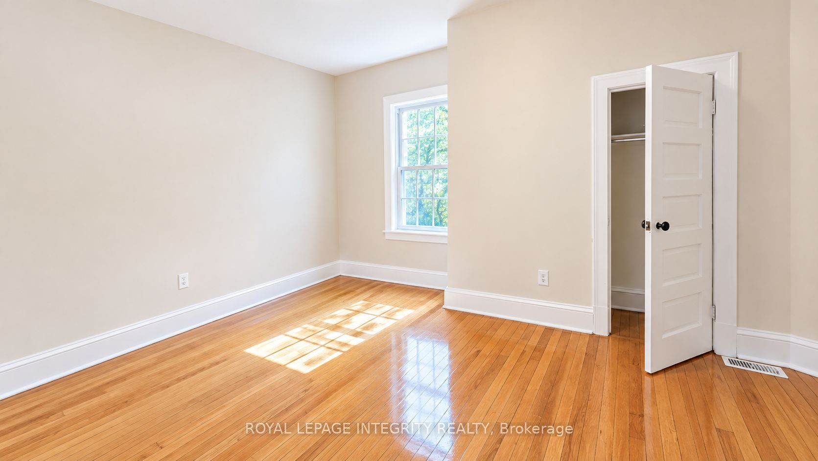 444 Gladstone Avenue Property Photo 17