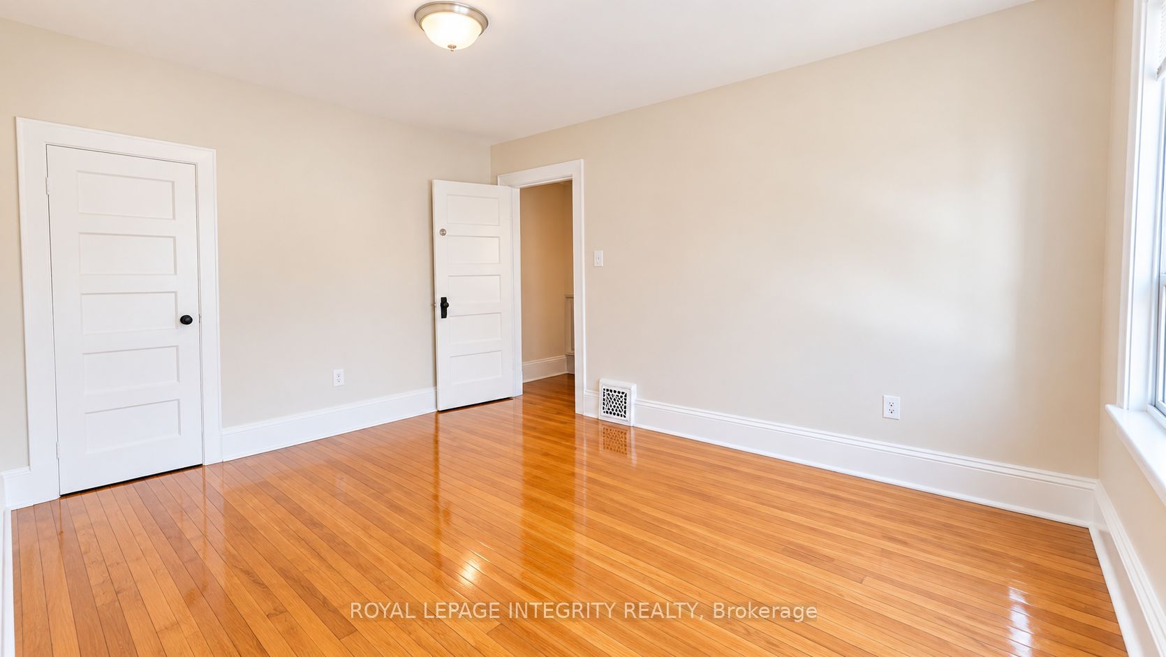 444 Gladstone Avenue Property Photo 21