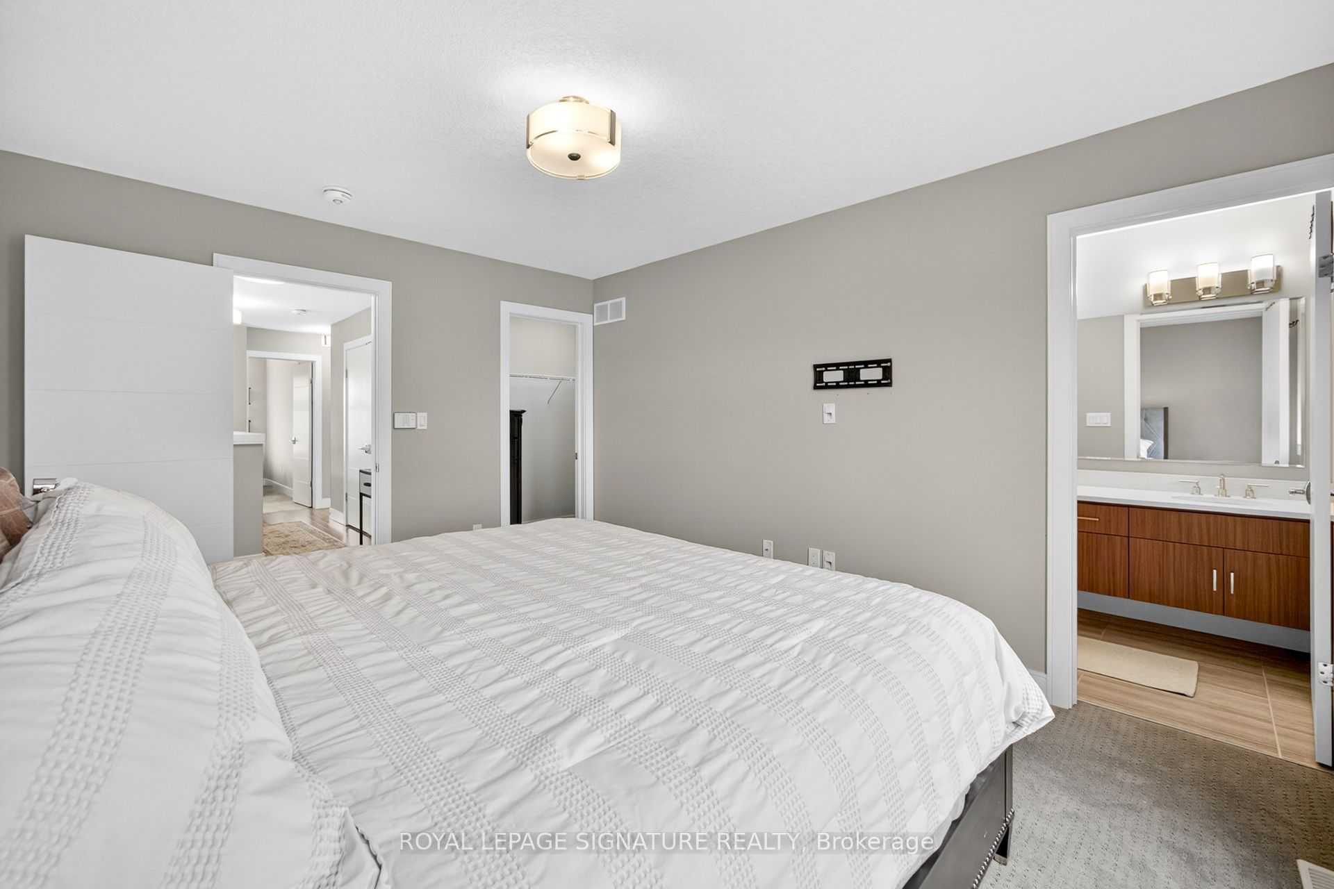 60 Arkell Road 57 Property Photo 33