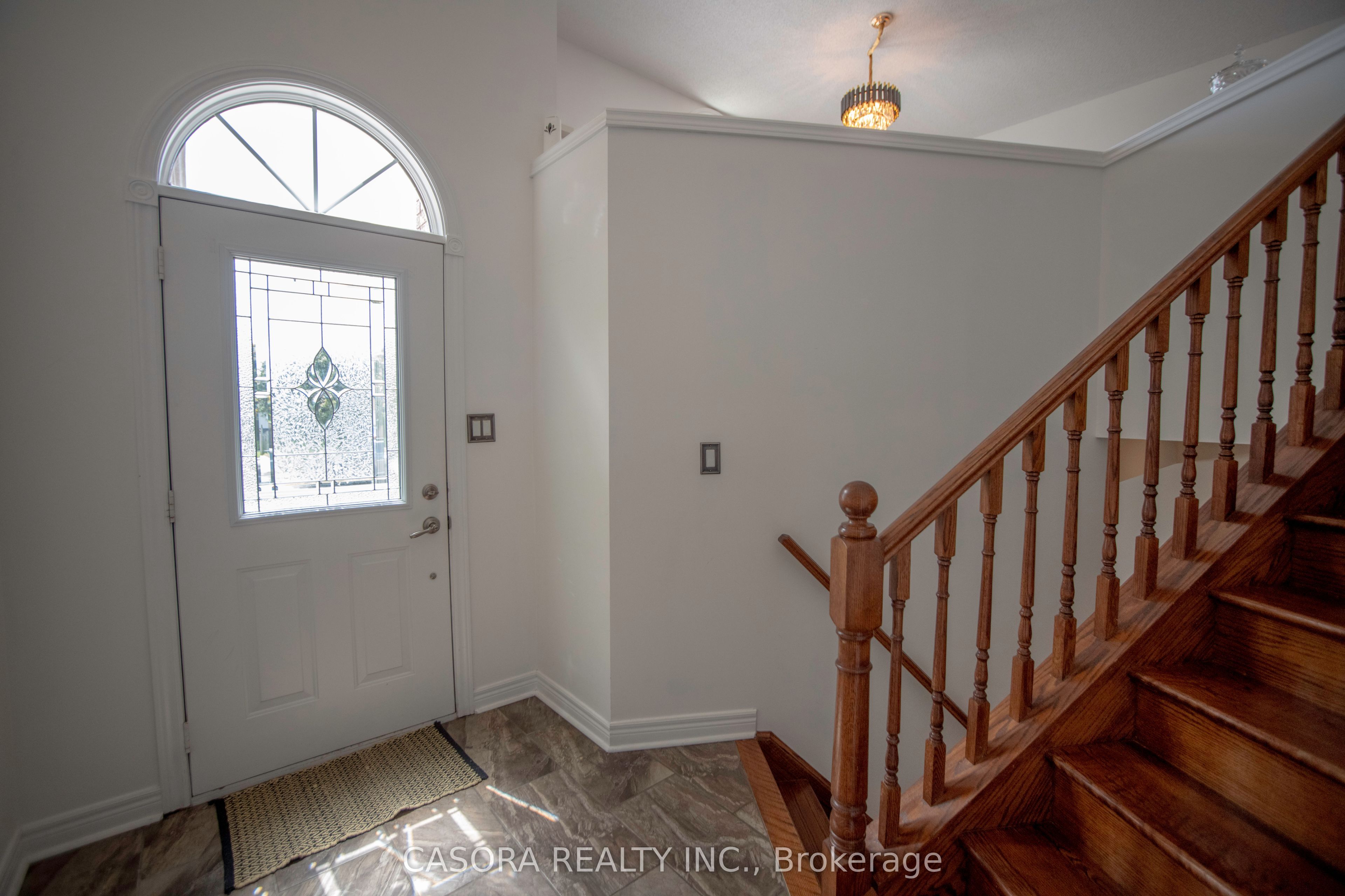 57 Ossington Drive Property Photo 4