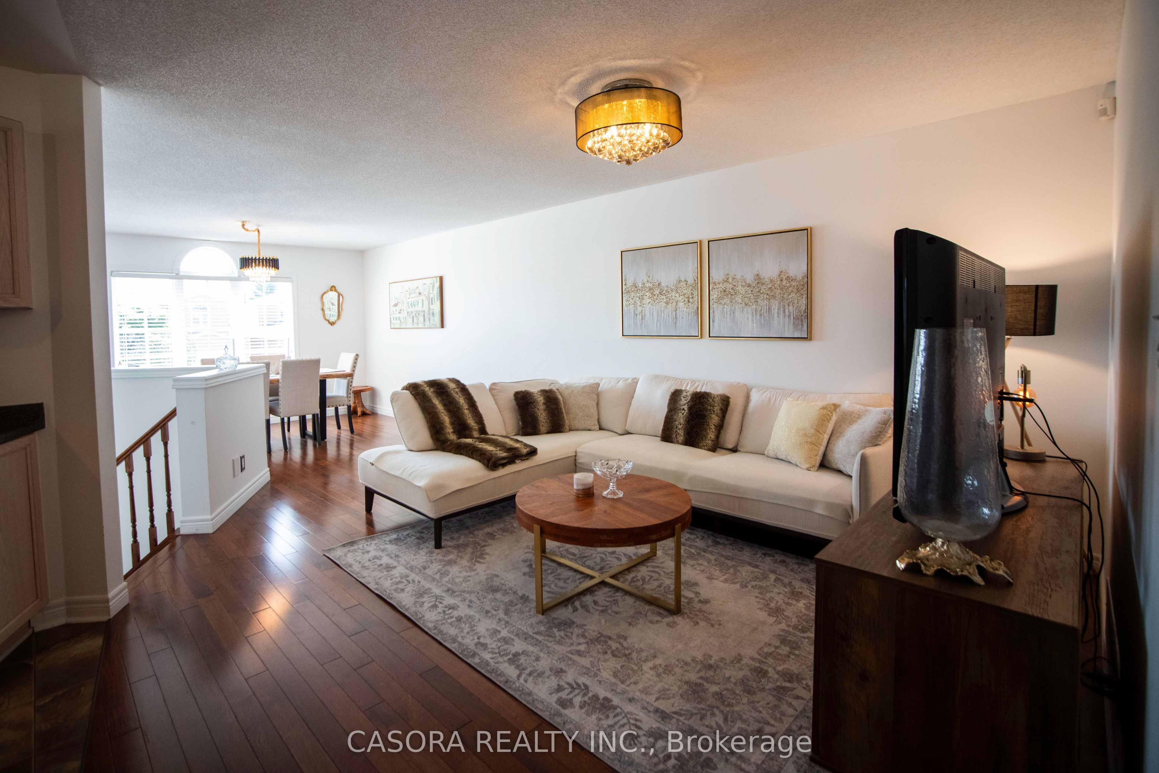 57 Ossington Drive Property Photo 7