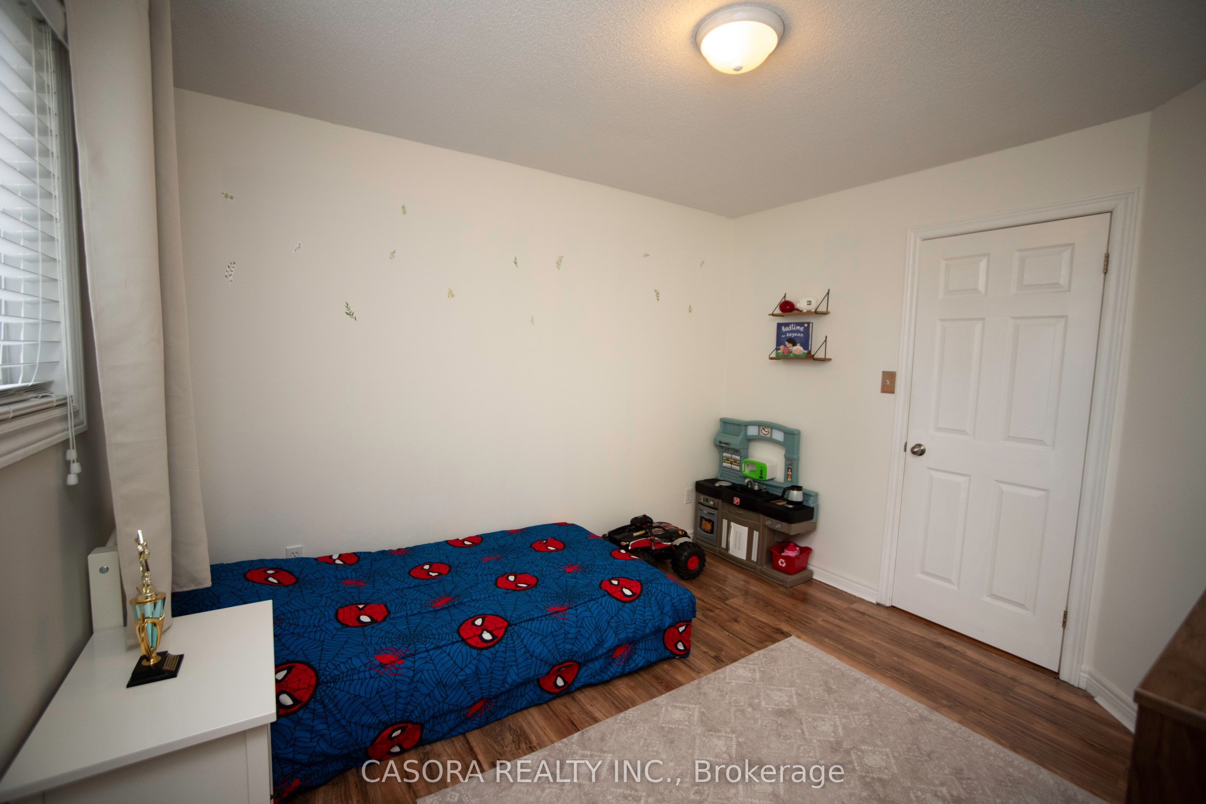 57 Ossington Drive Property Photo 26