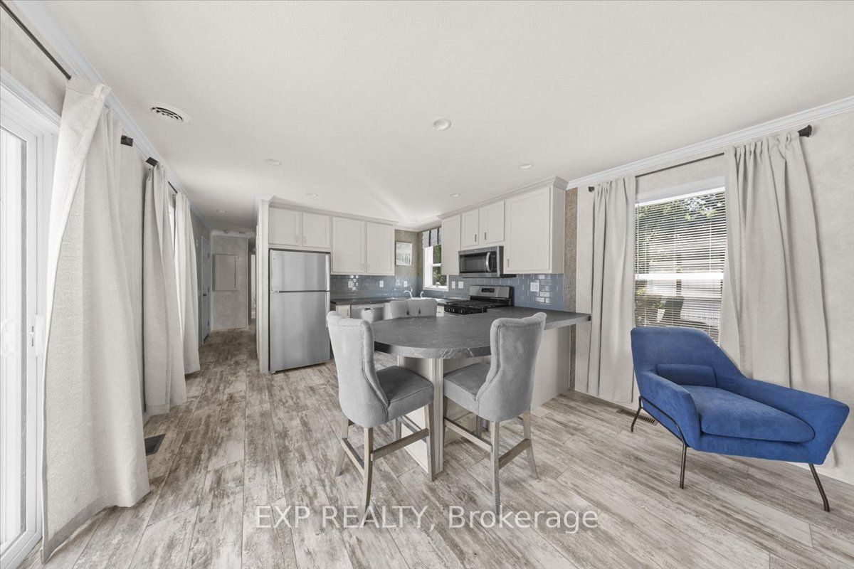 35 Vanier Road Property Photo 16