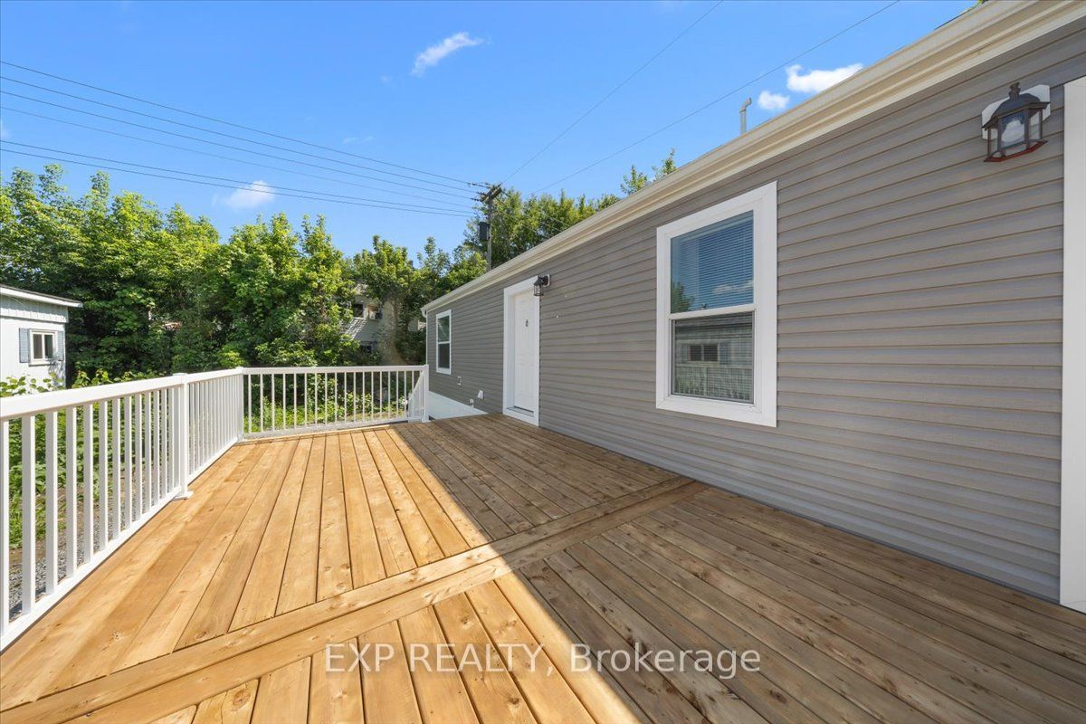 35 Vanier Road Property Photo 29