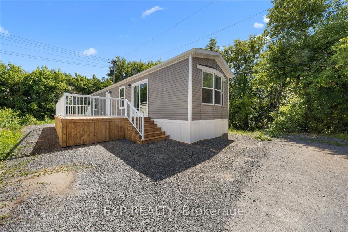 35 Vanier Road Property Photo 31