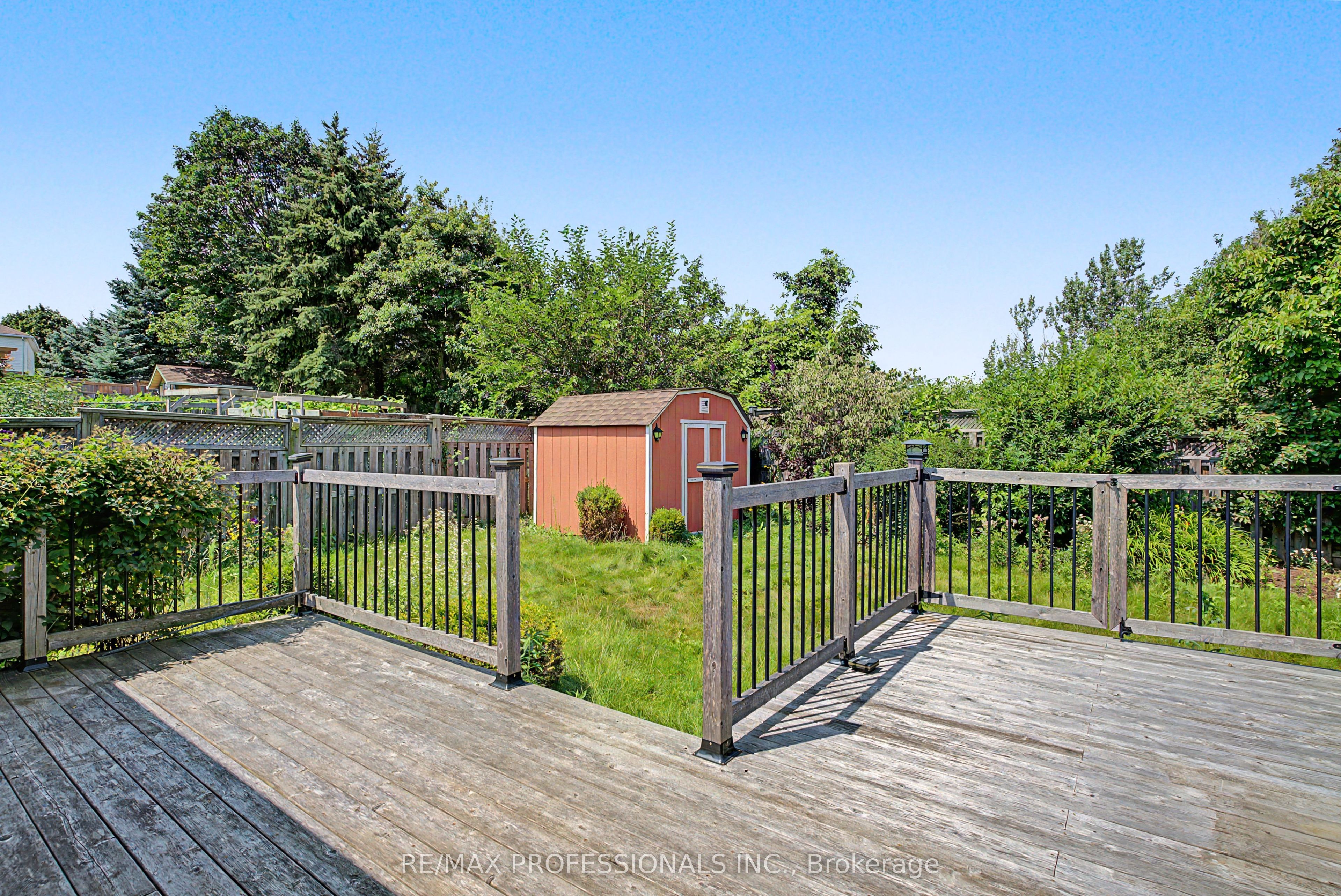 576 Thorndale Drive Property Photo 31