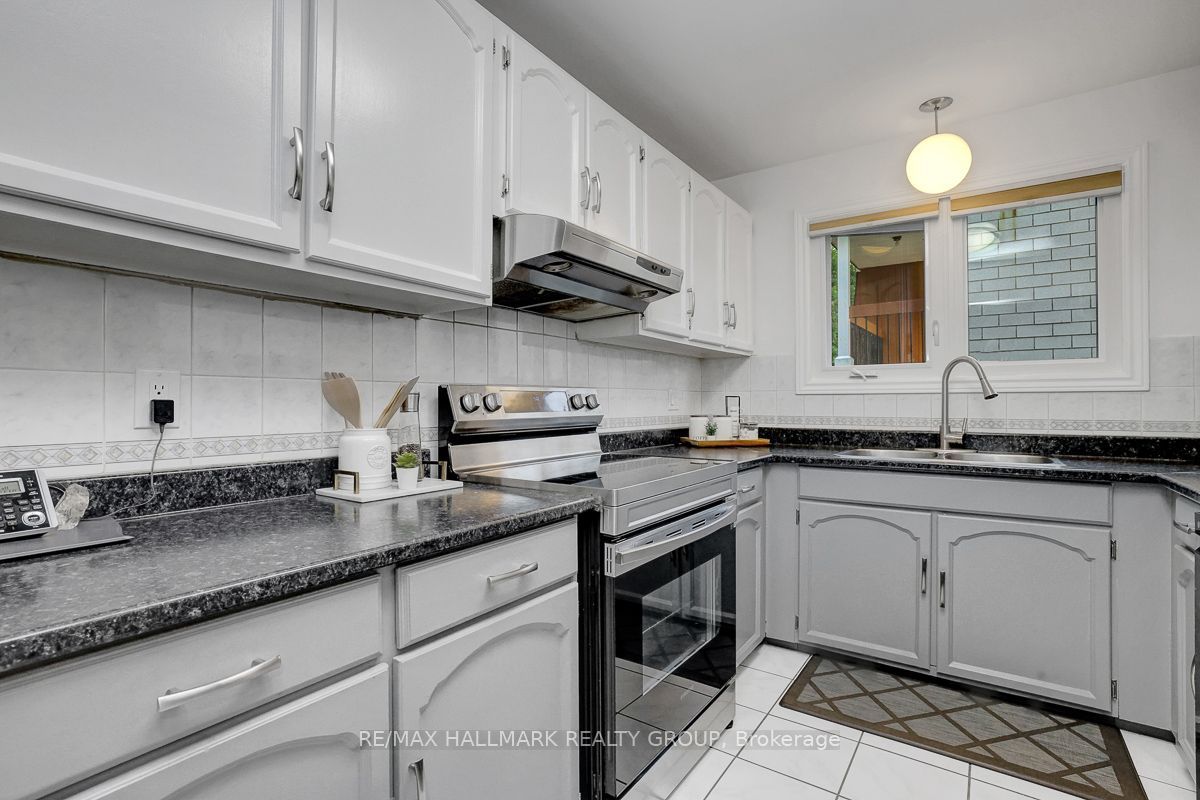 1950 Ludgate Crescent Property Photo 22