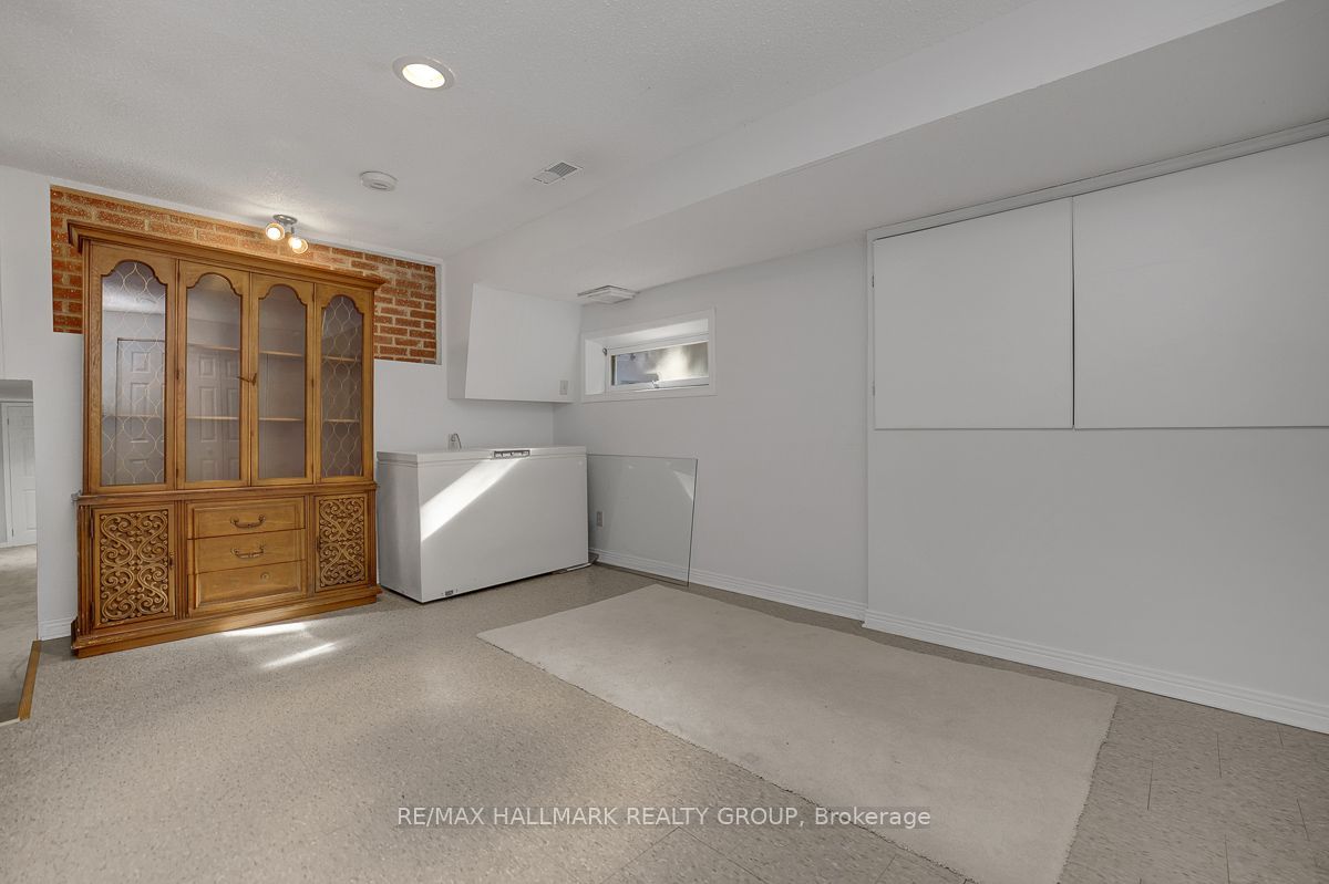 1950 Ludgate Crescent Property Photo 34