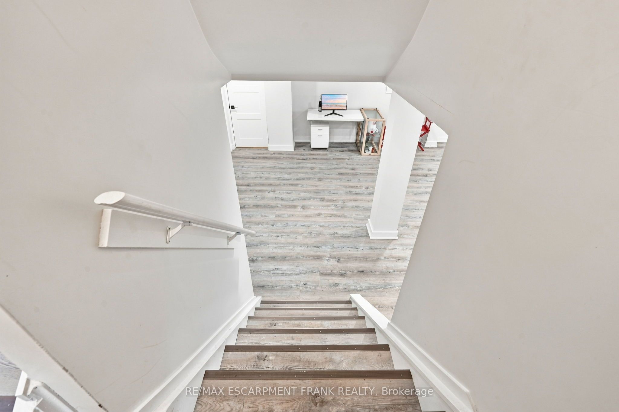 110 Old Ancaster Road Property Photo 30