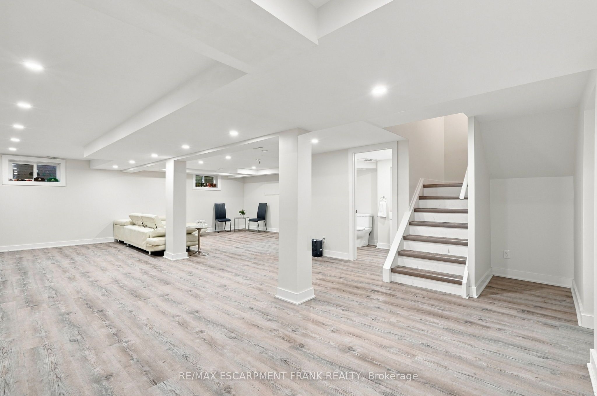 110 Old Ancaster Road Property Photo 33