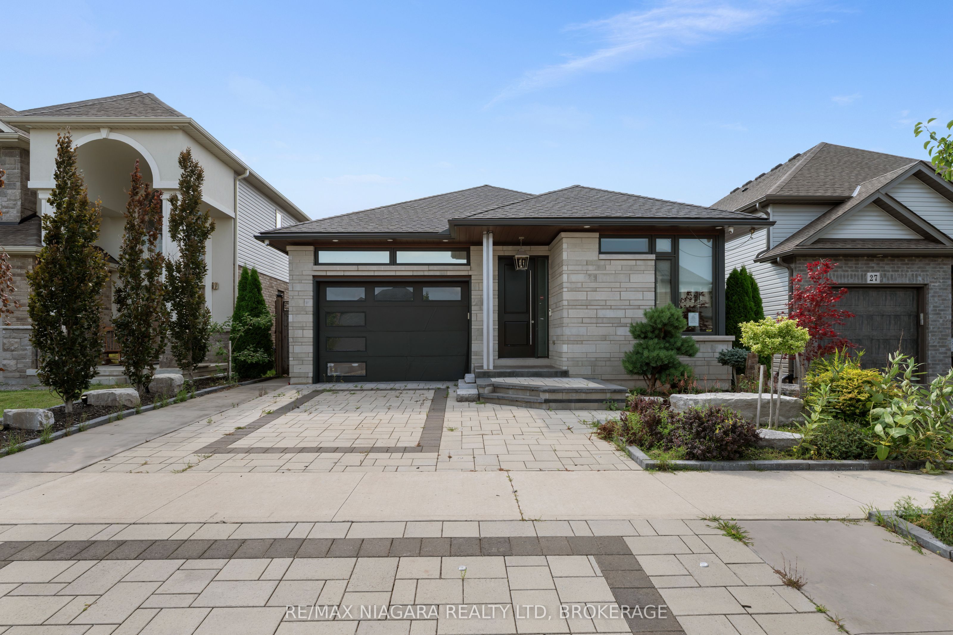 31 Berkshire Drive Property Photo 4