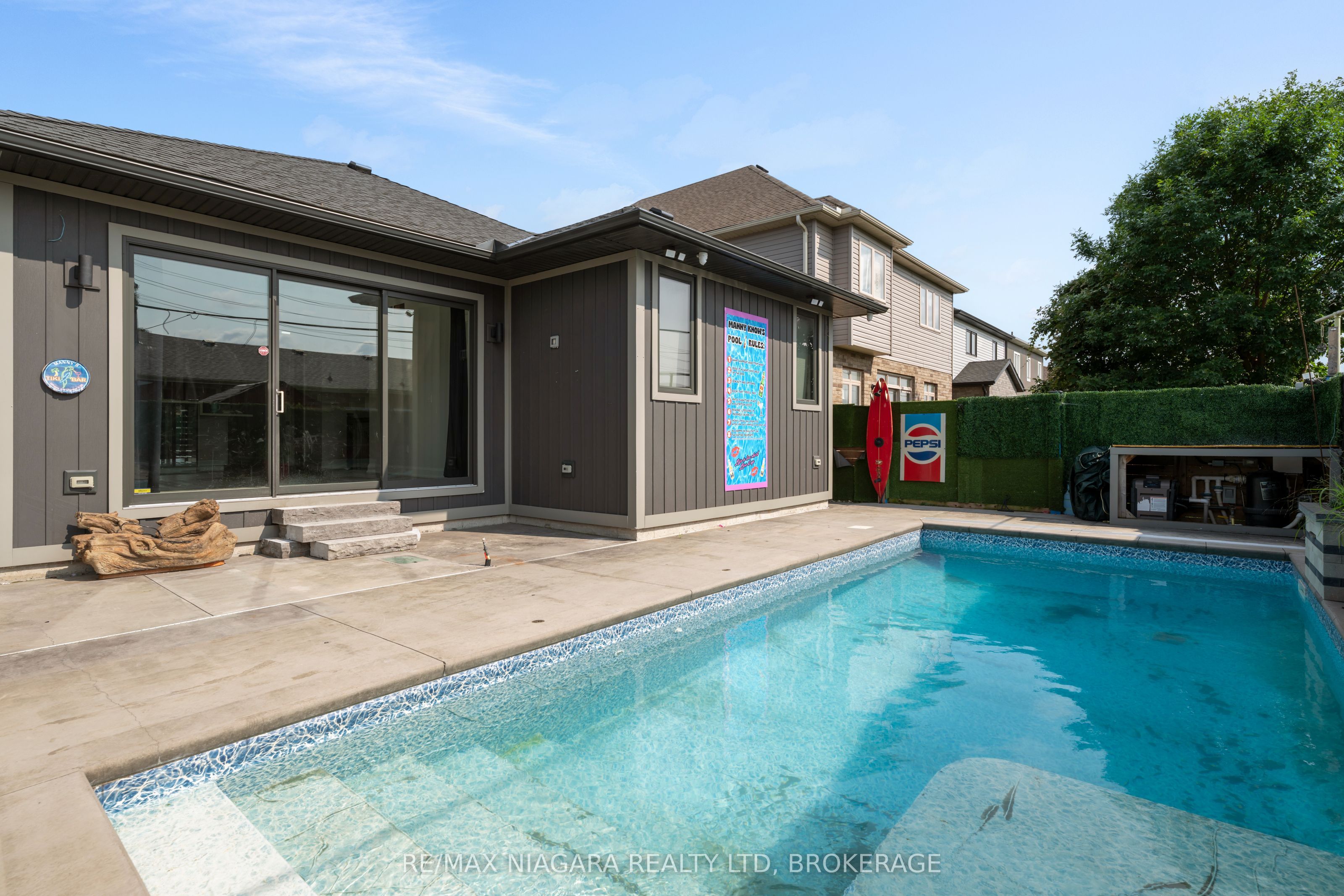 31 Berkshire Drive Property Photo 7