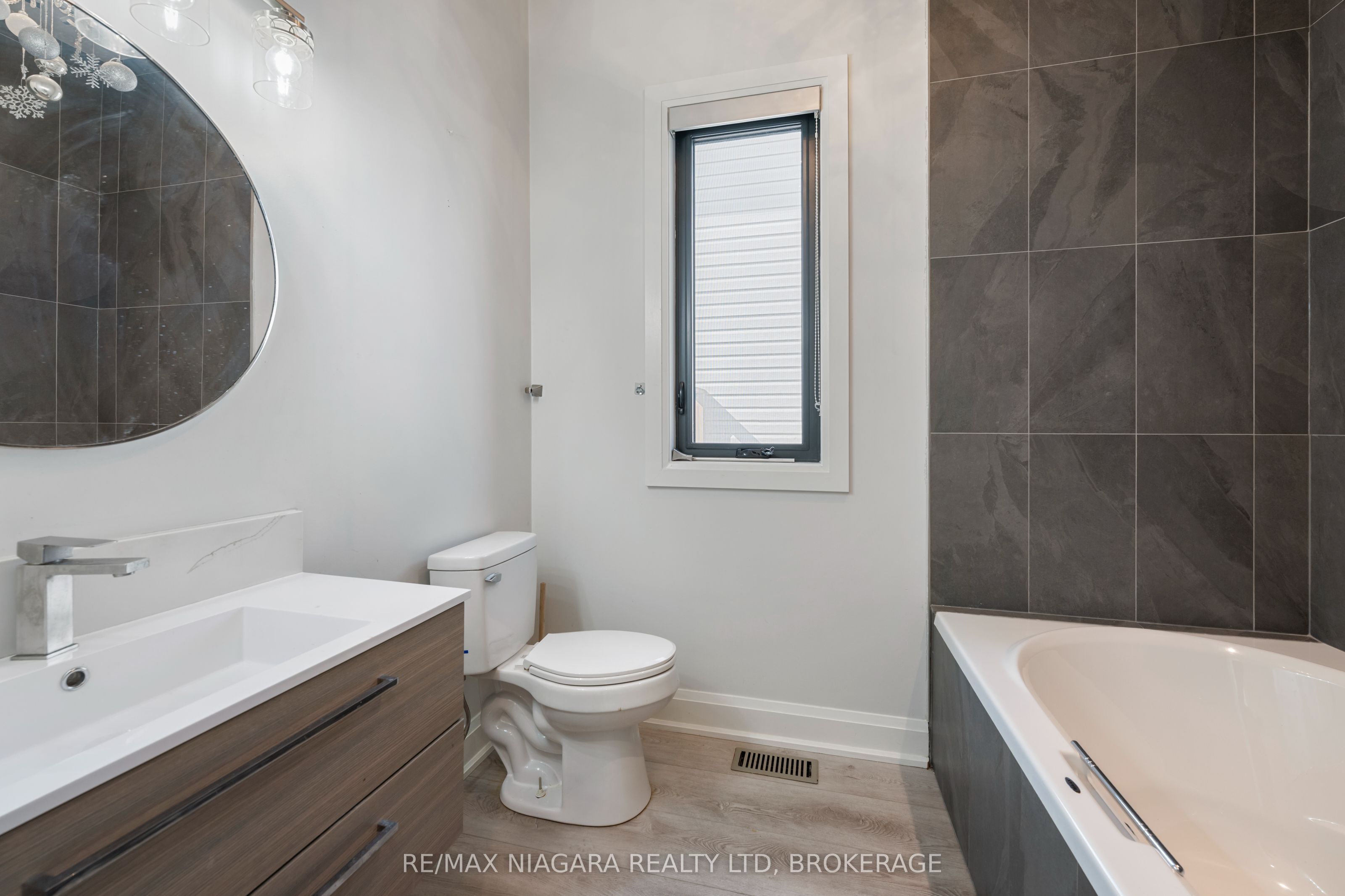 31 Berkshire Drive Property Photo 18