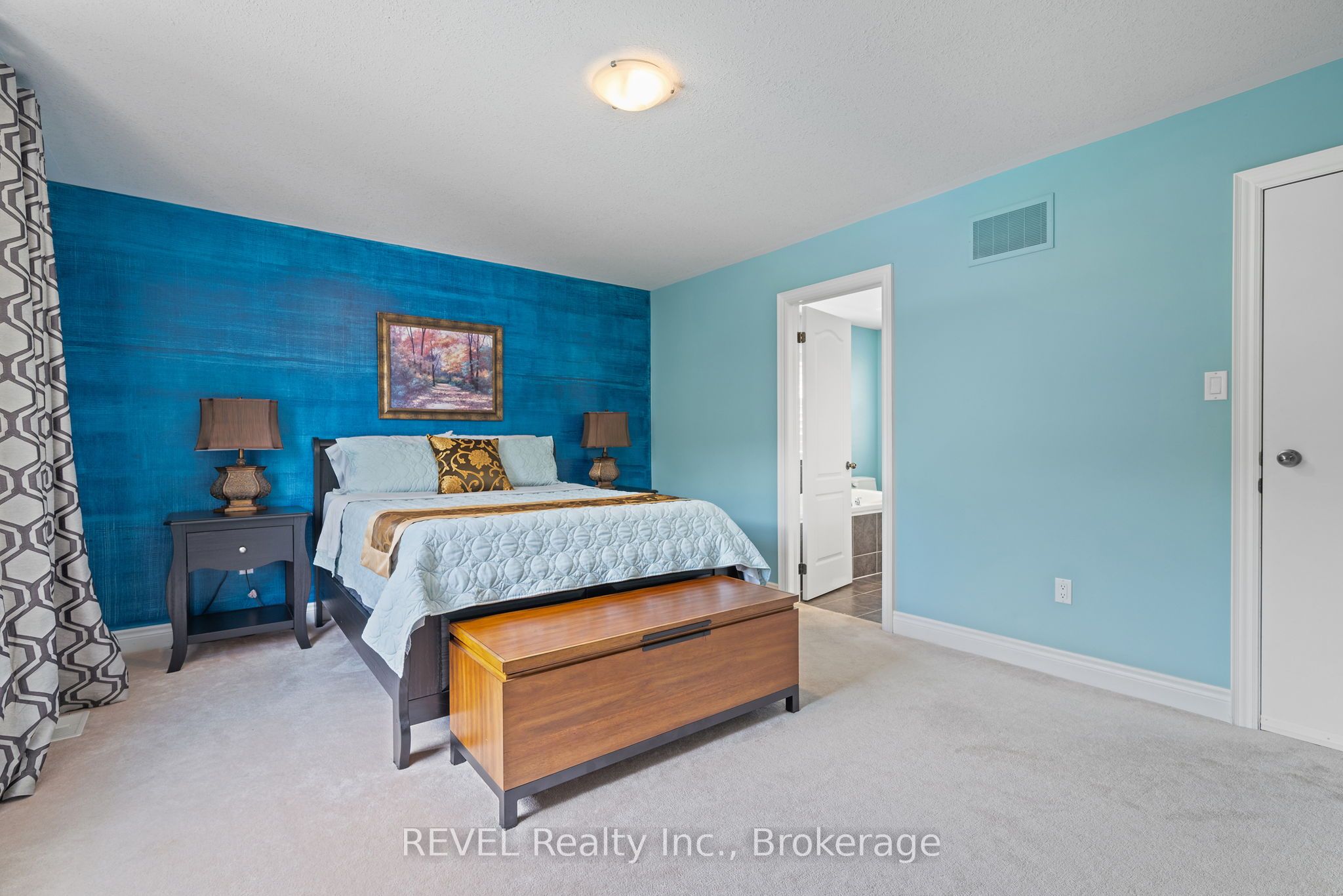 X13664704 Property Photo 24