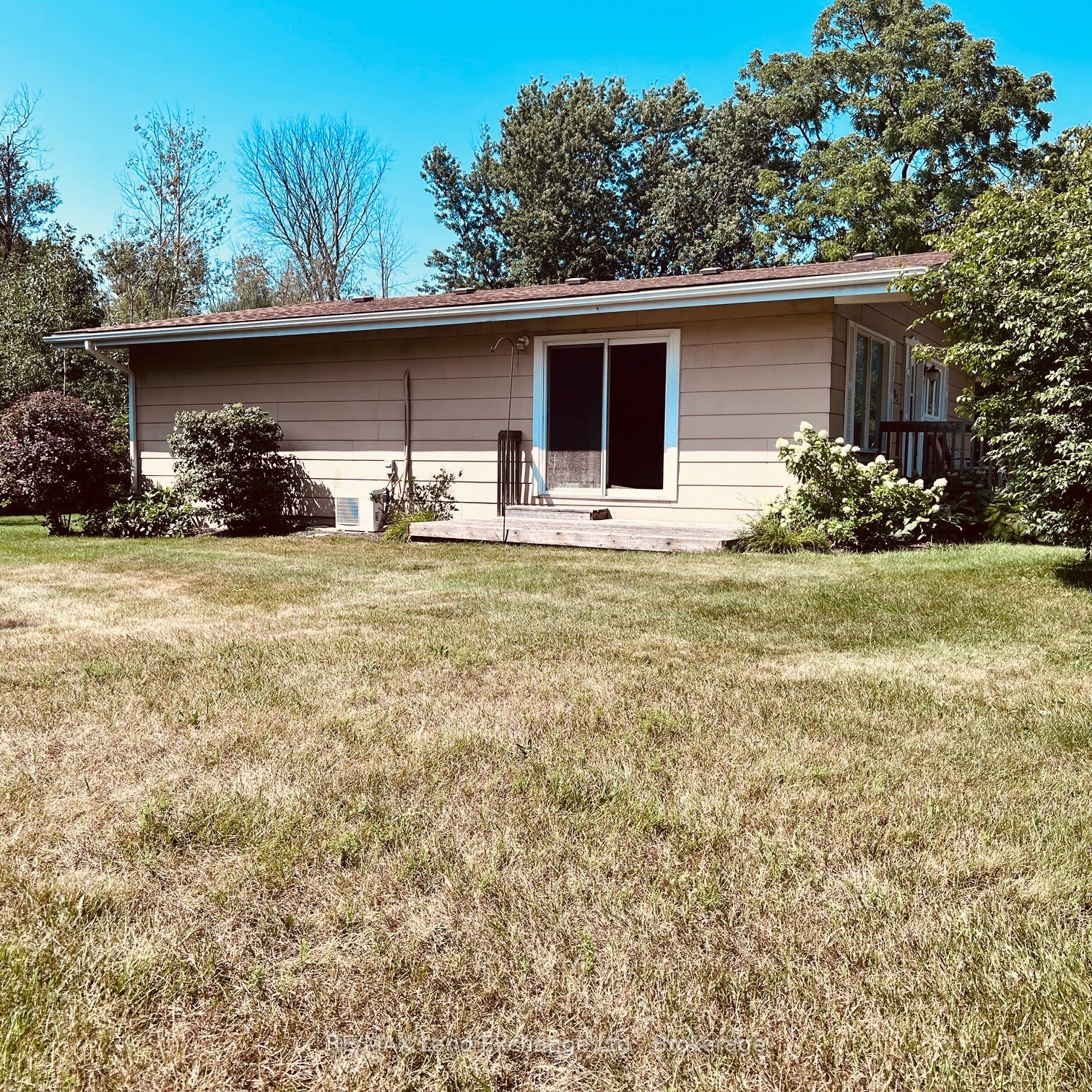 365 Lake Range Drive Property Photo 4