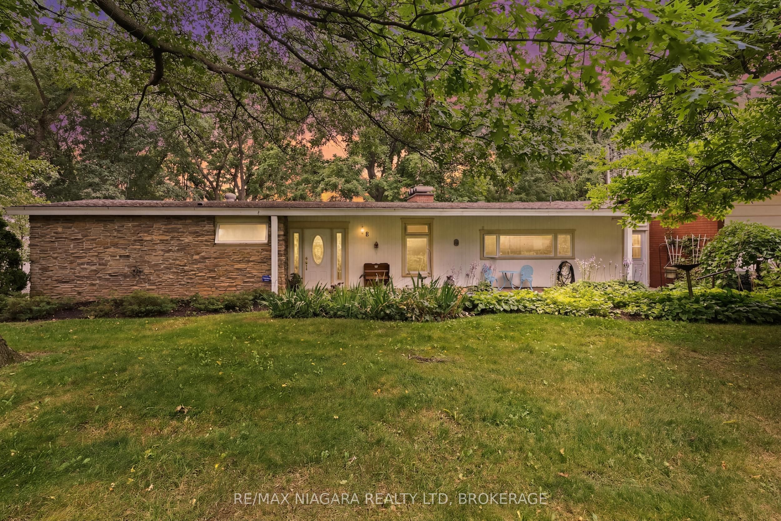 46 Melrose Drive Property Photo 3