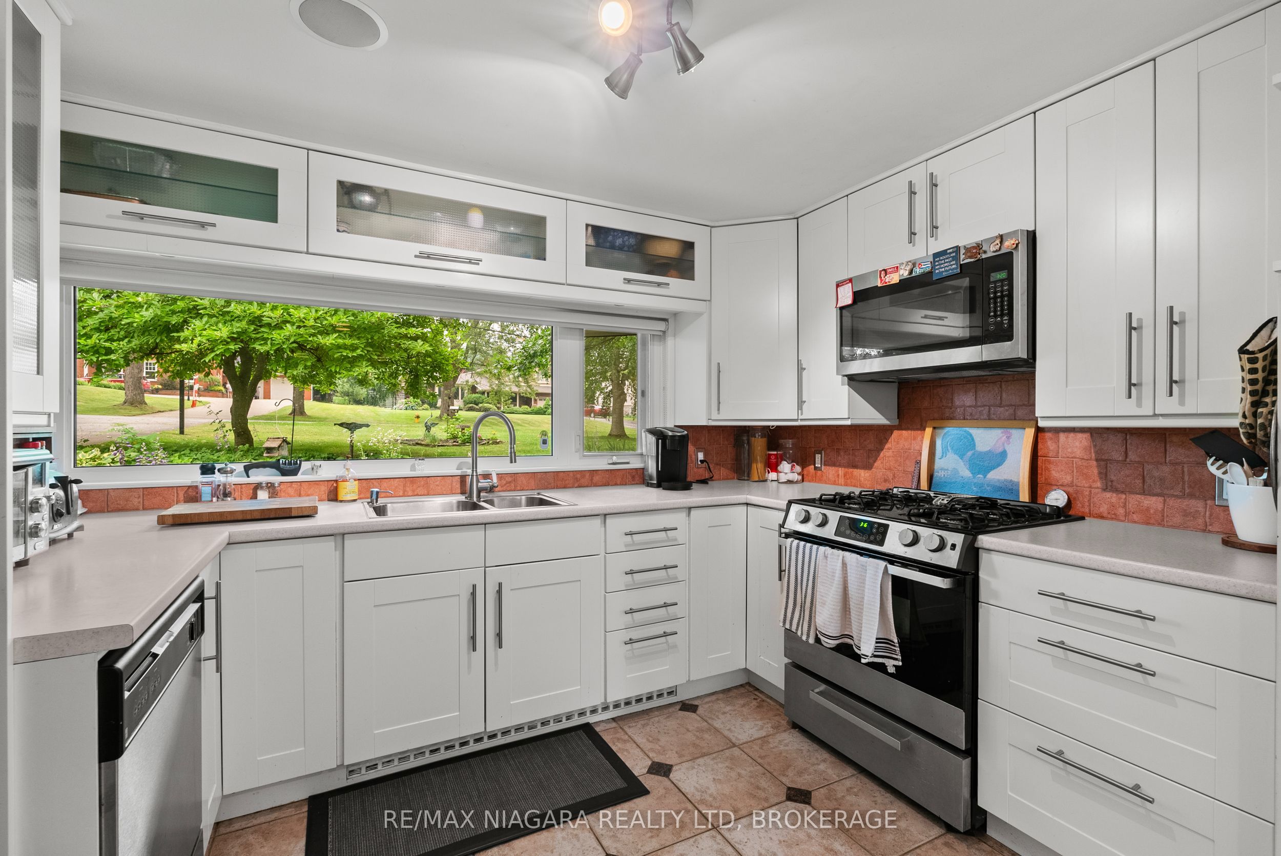 46 Melrose Drive Property Photo 17