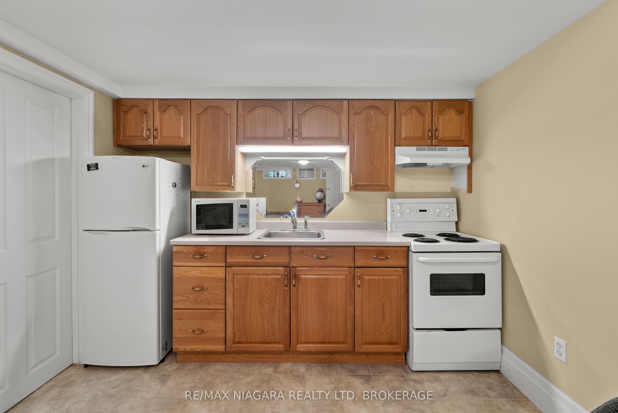 46 Melrose Drive Property Photo 27