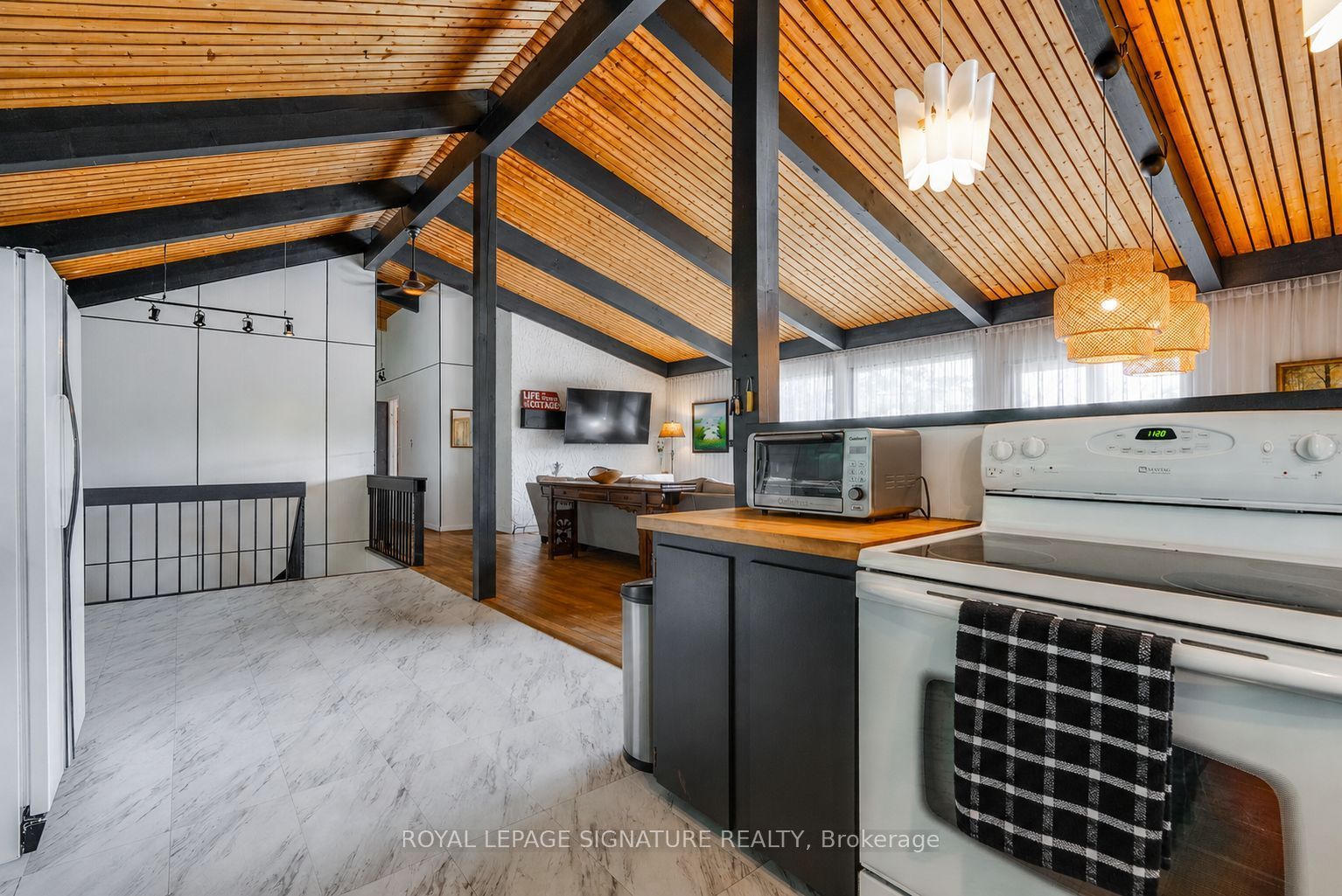 1216 Hamills Point Road Property Photo 10