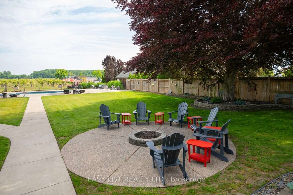 710 Seacliff Drive Property Photo 8