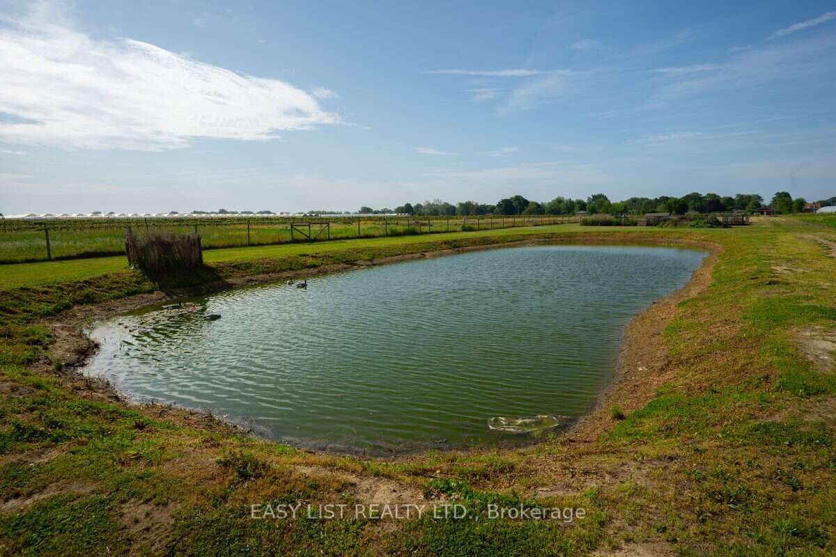 710 Seacliff Drive Property Photo 16