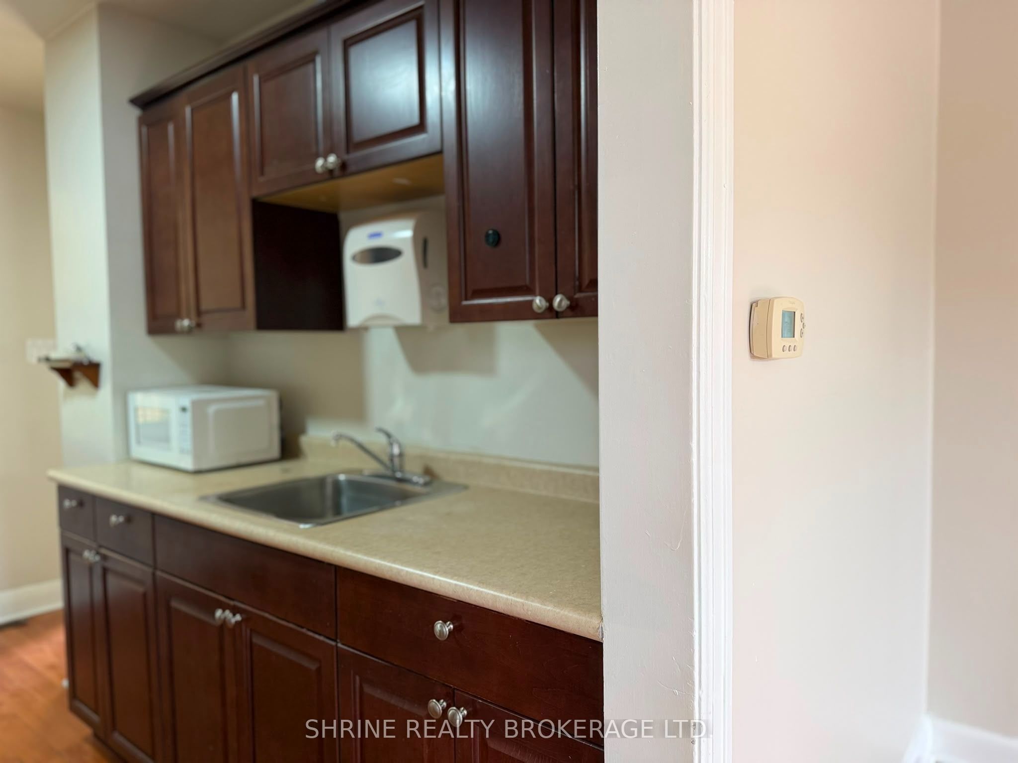 367 Springbank Drive Property Photo 5