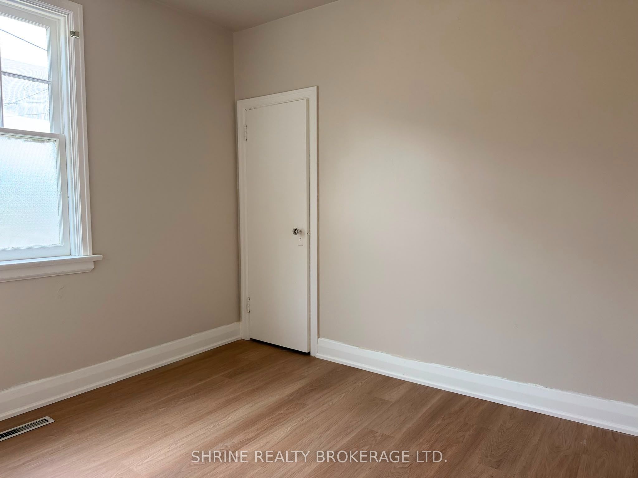 367 Springbank Drive Property Photo 6