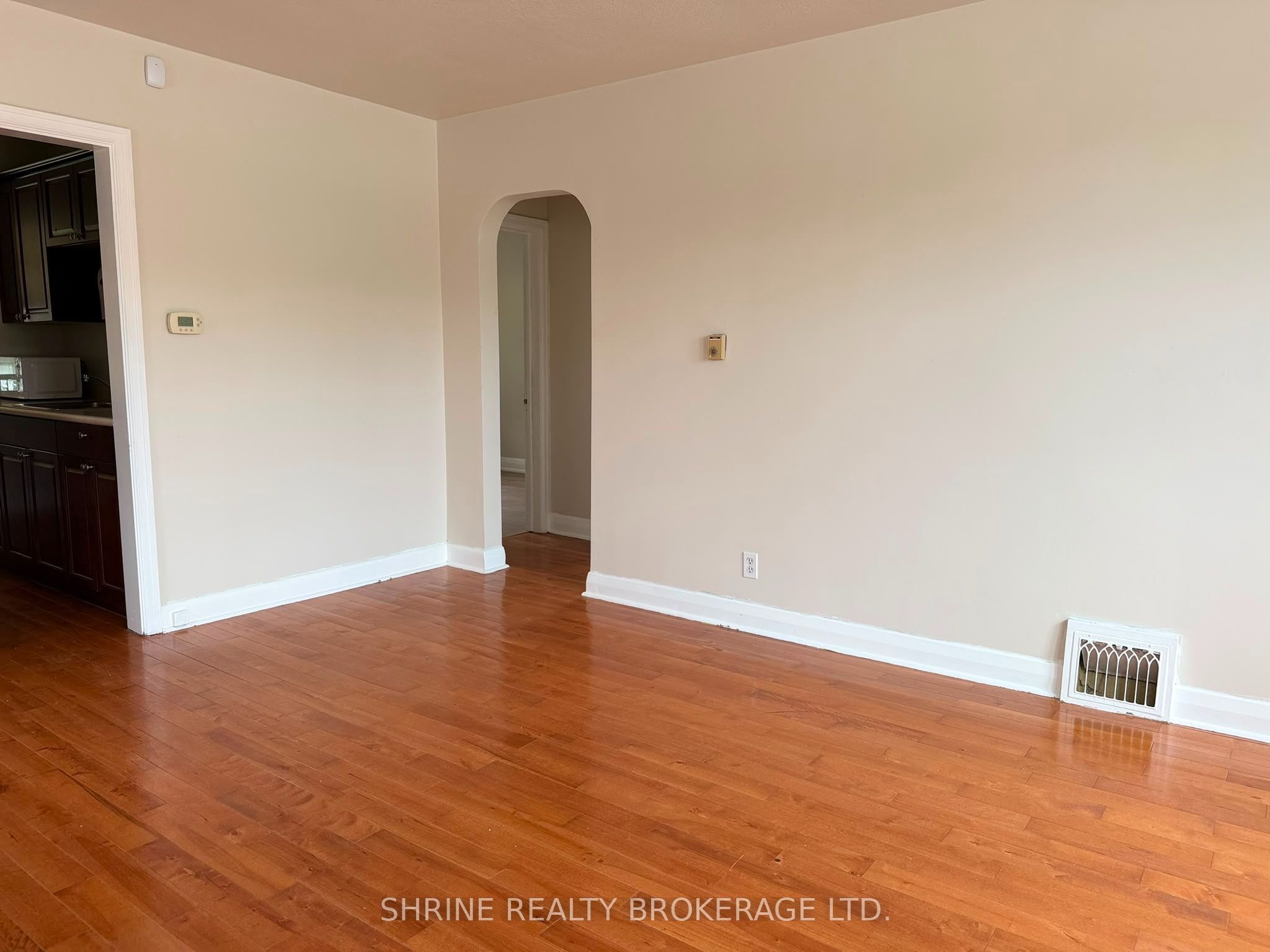 367 Springbank Drive Property Photo 13