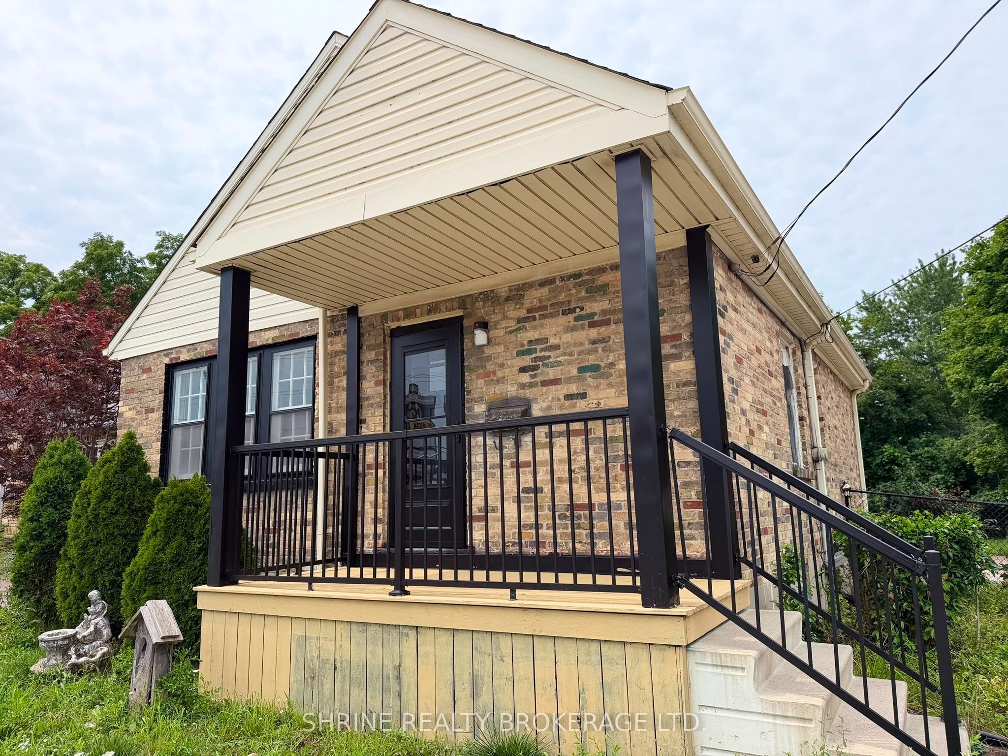 367 Springbank Drive Property Photo 40