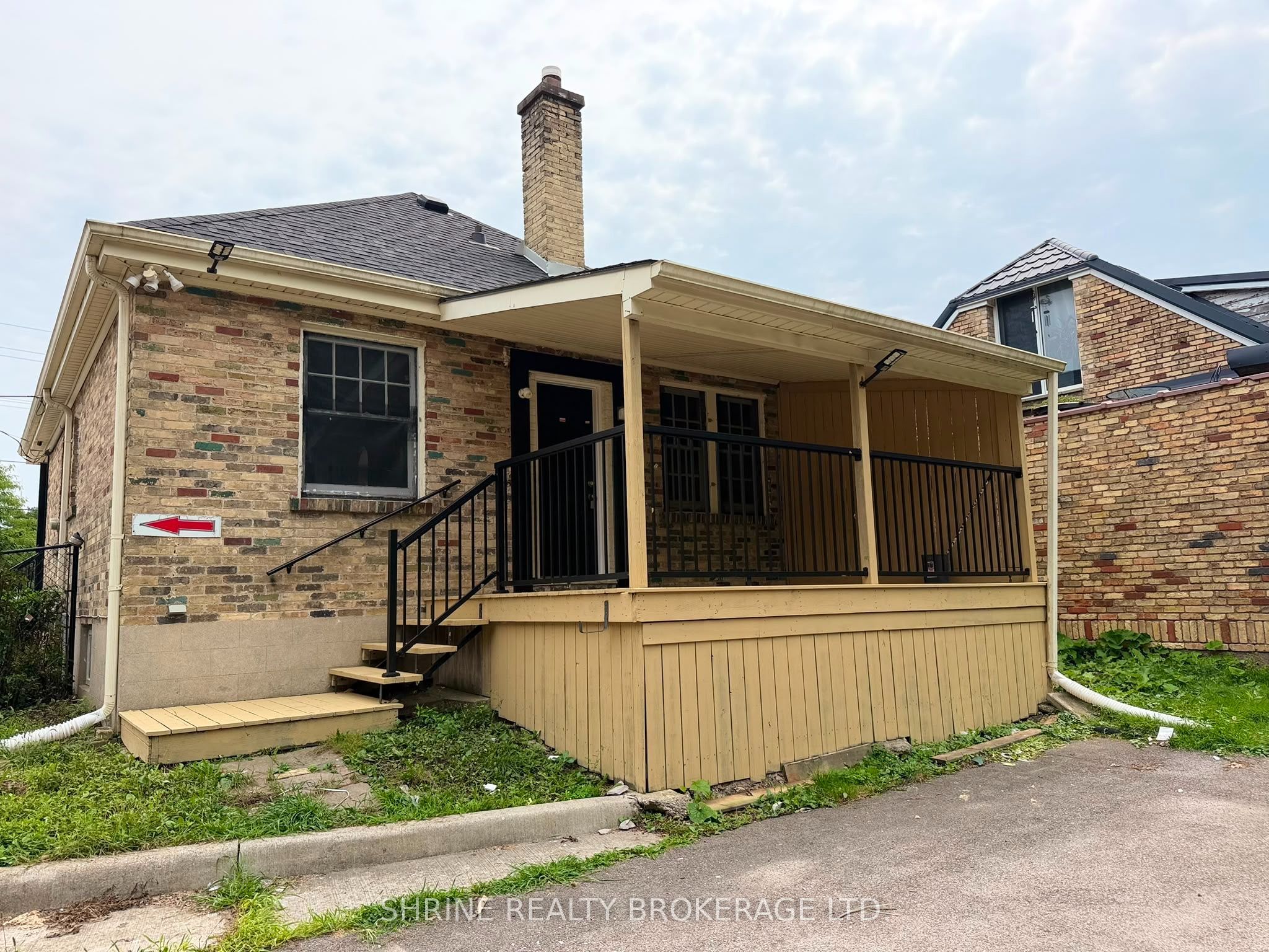 367 Springbank Drive Property Photo 41