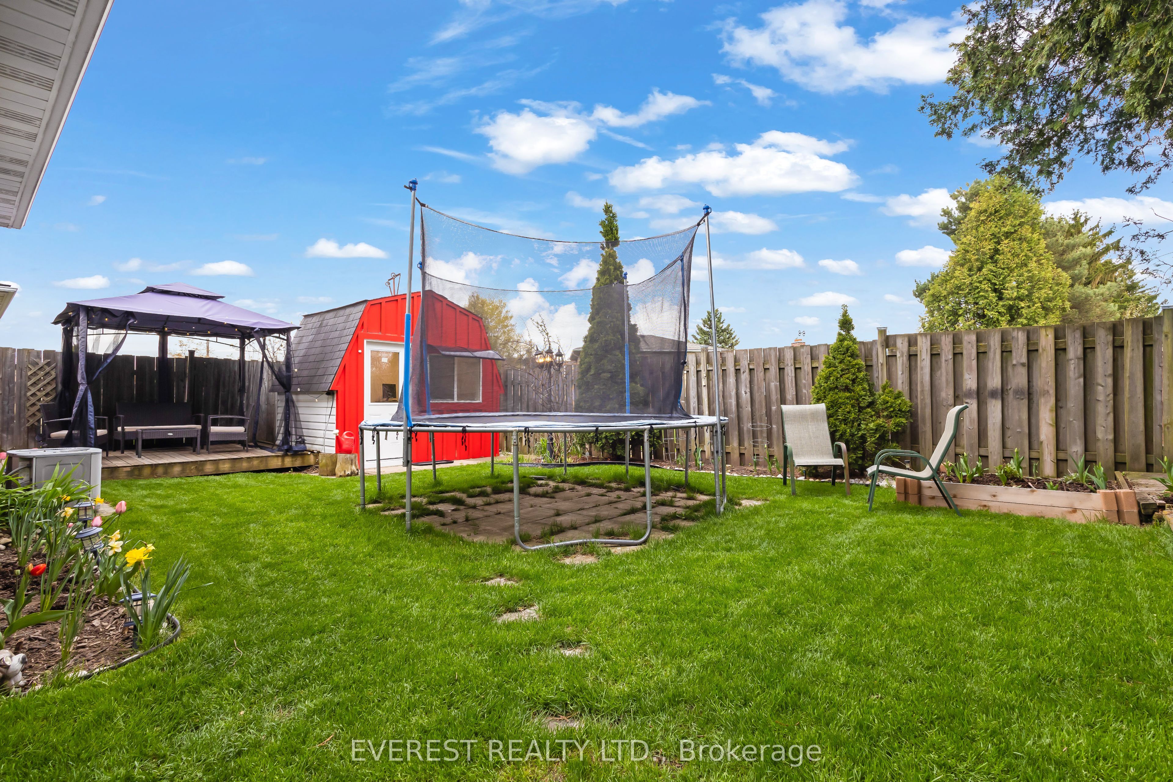 27 Lavina Crescent Property Photo 6