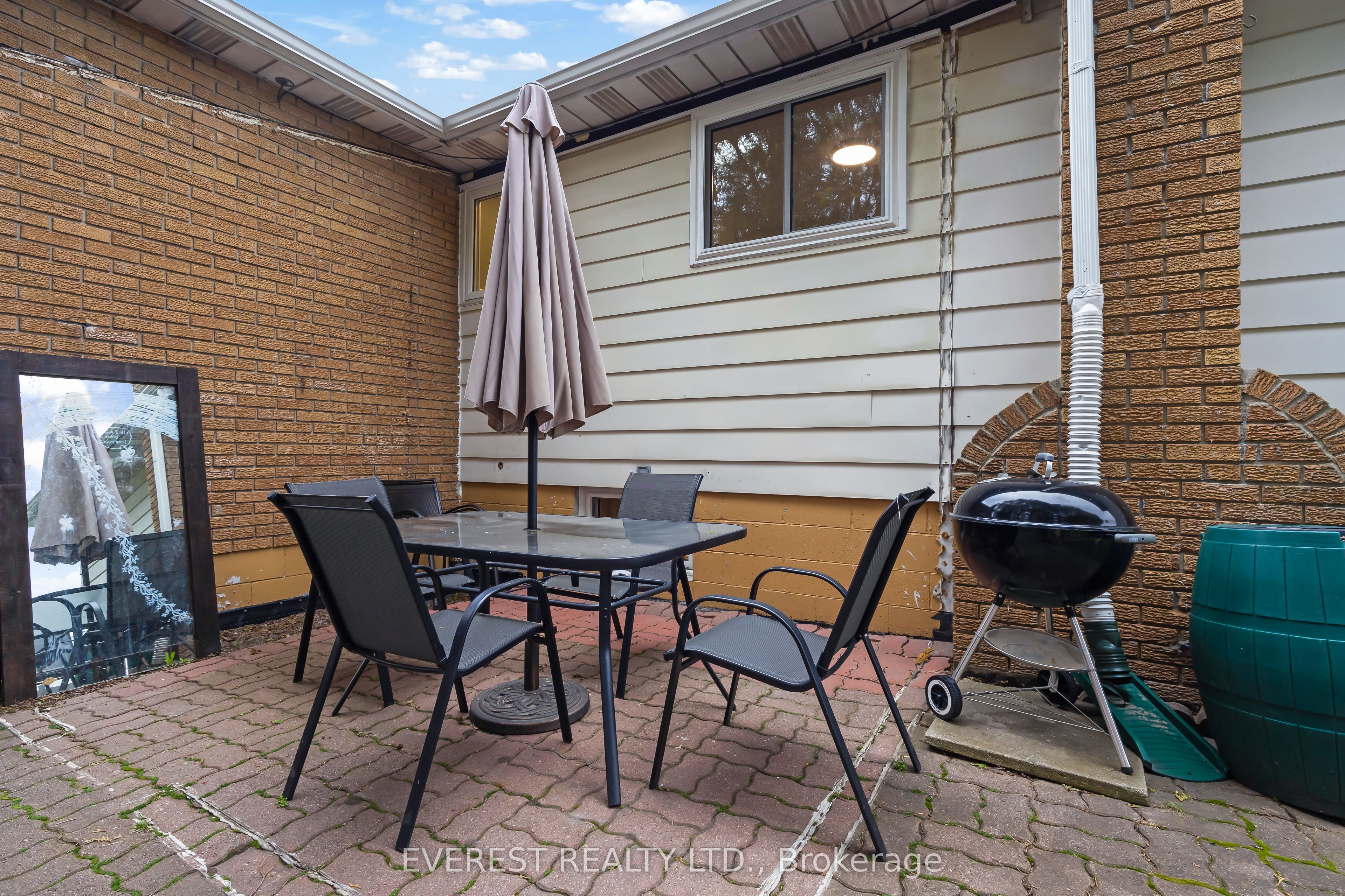 27 Lavina Crescent Property Photo 7