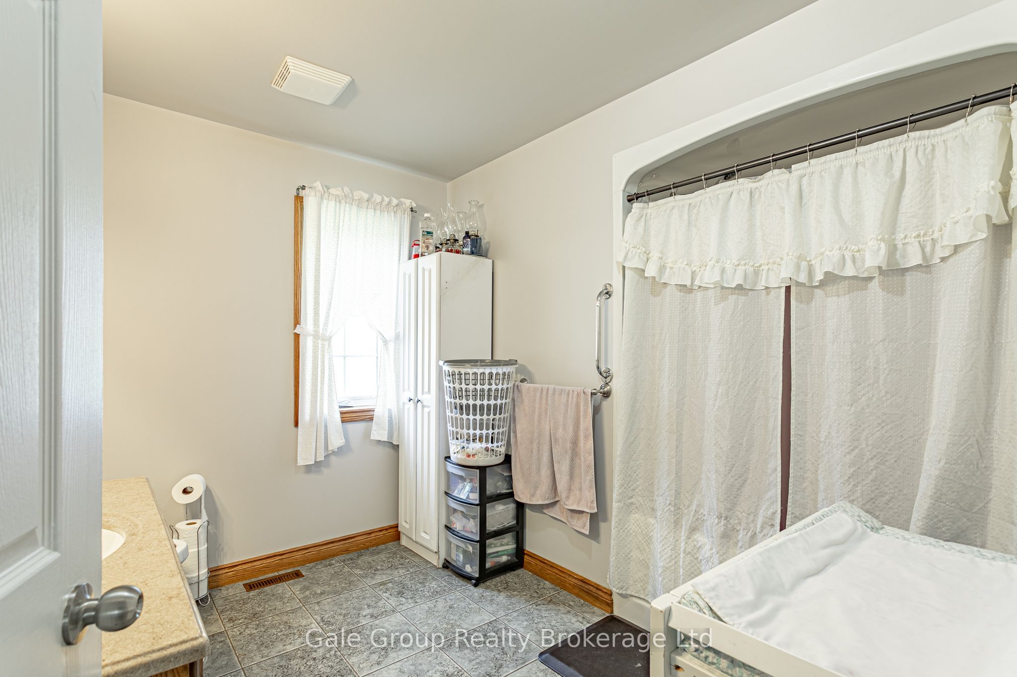 6659 Plank Road Property Photo 11