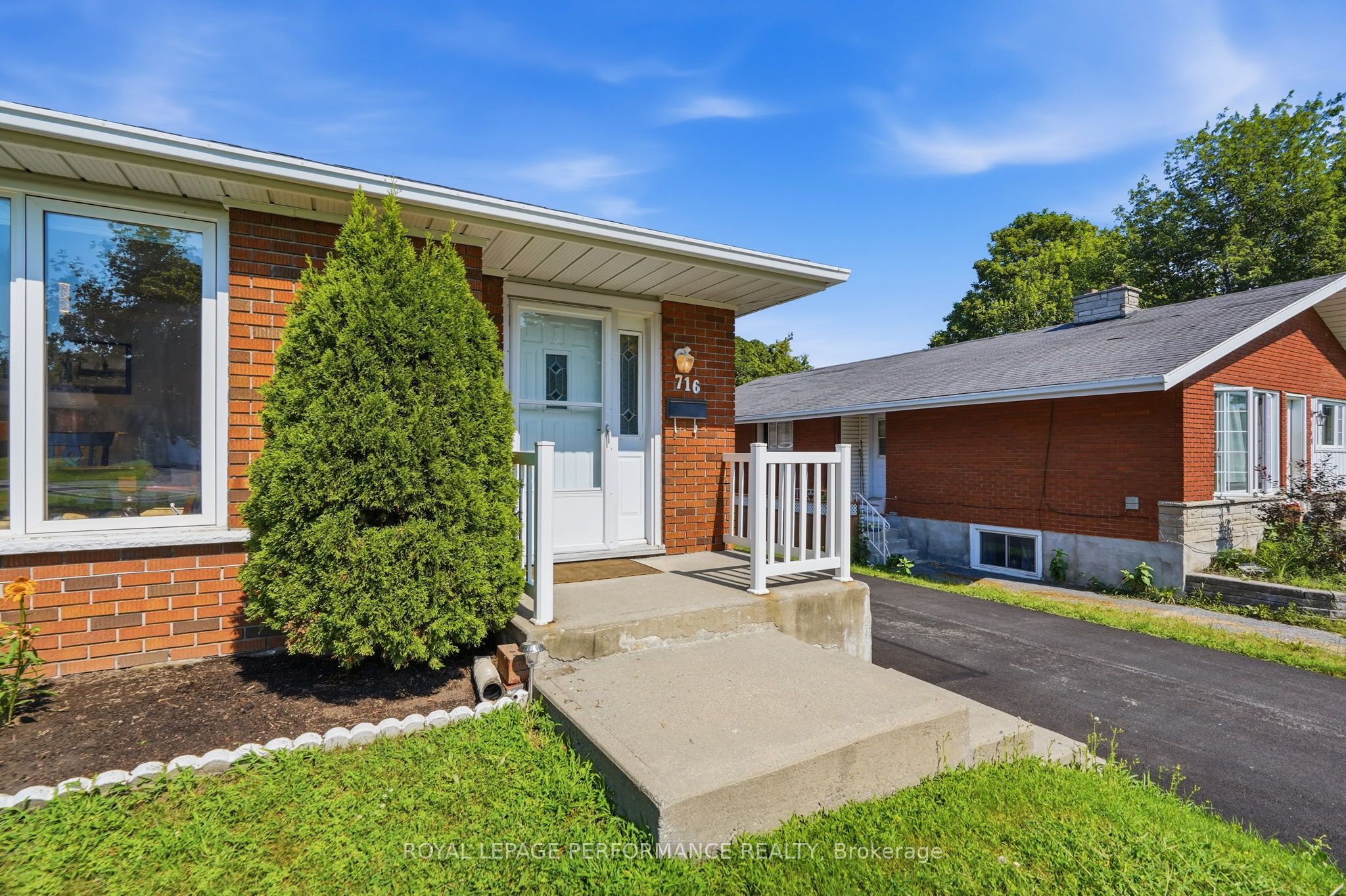 716 Cartier Boulevard Property Photo 3
