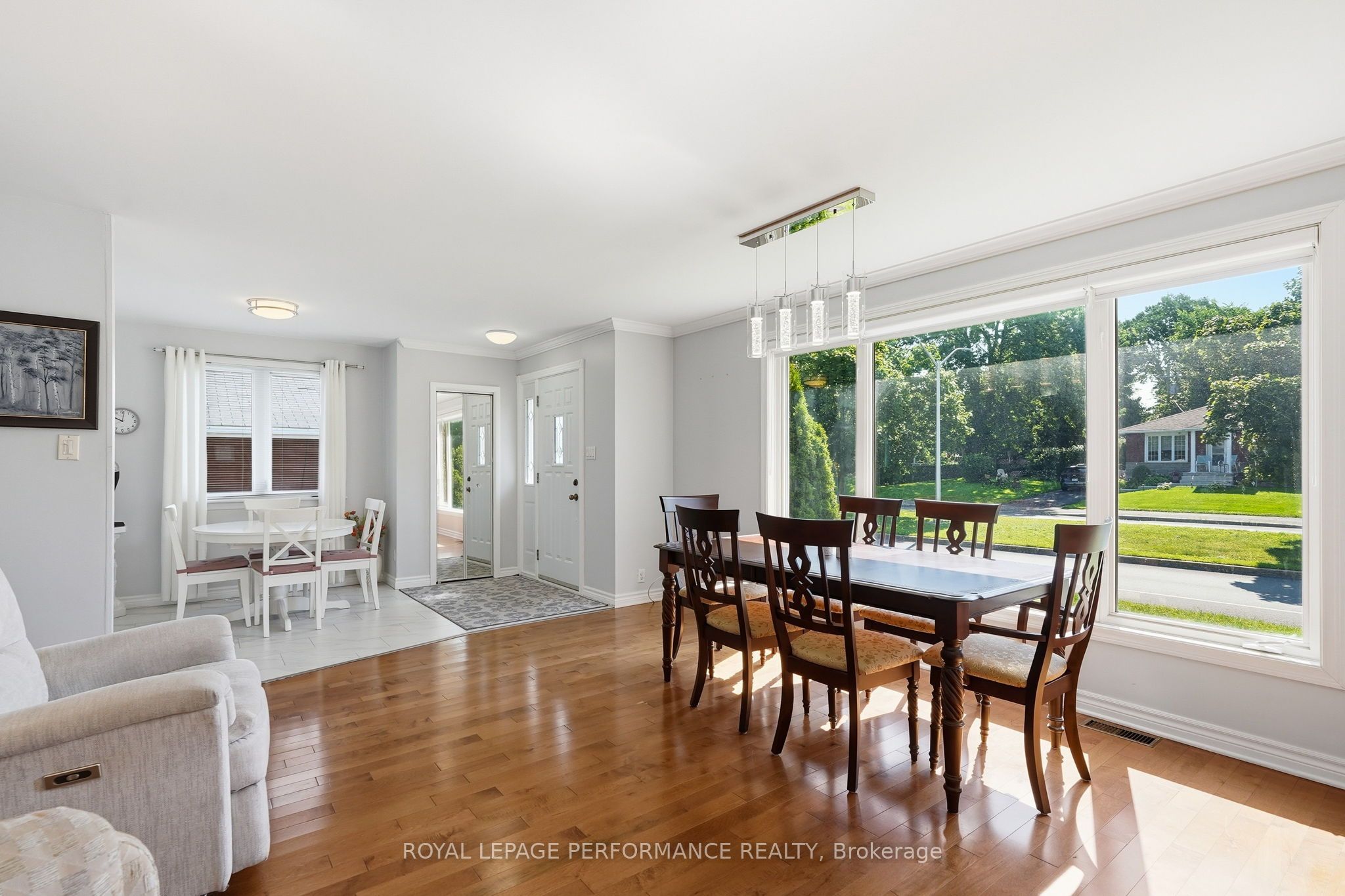 716 Cartier Boulevard Property Photo 14