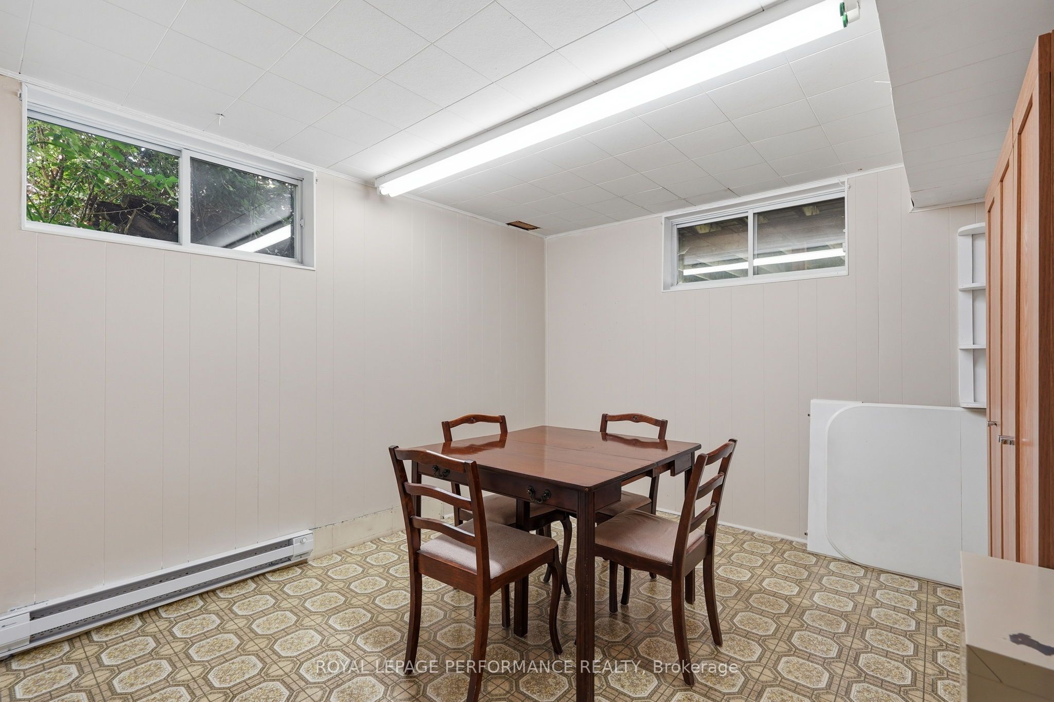 716 Cartier Boulevard Property Photo 23
