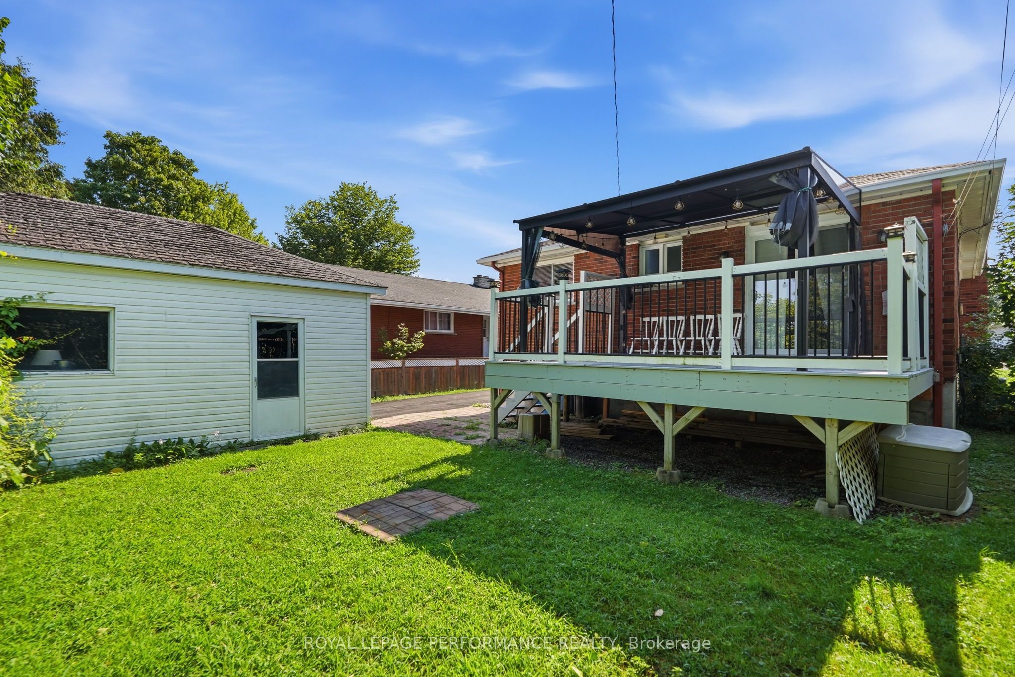 716 Cartier Boulevard Property Photo 28