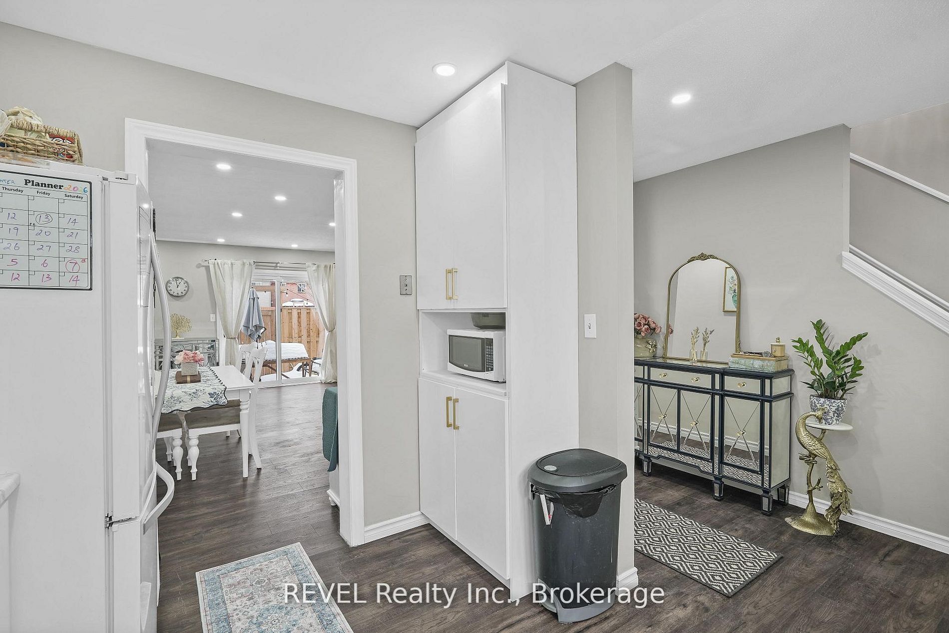 65 Dorchester Boulevard 80 Property Photo 9