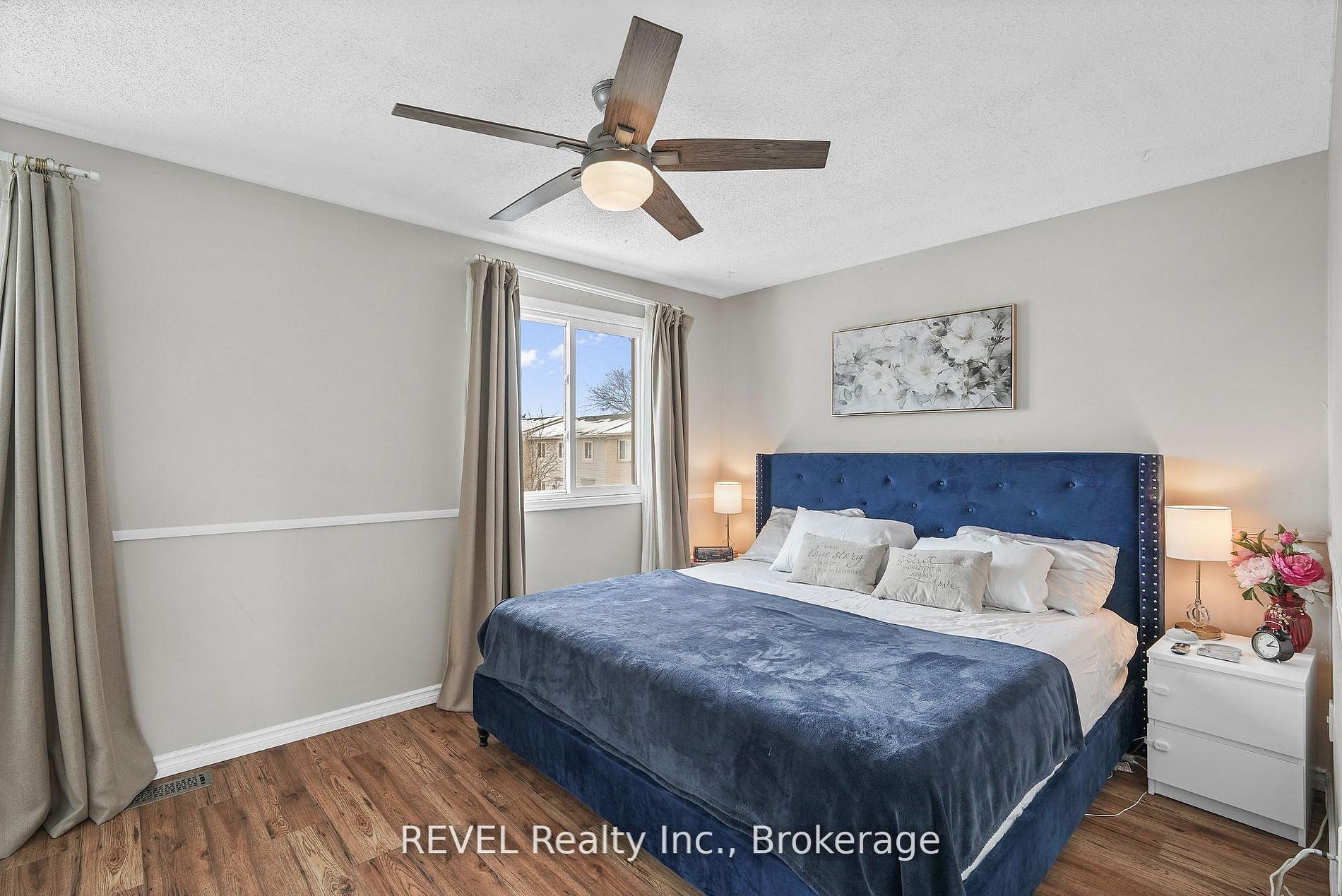 65 Dorchester Boulevard 80 Property Photo 15