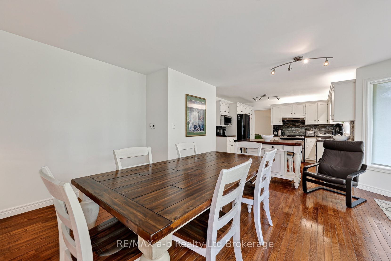 72 Indian Road Property Photo 26