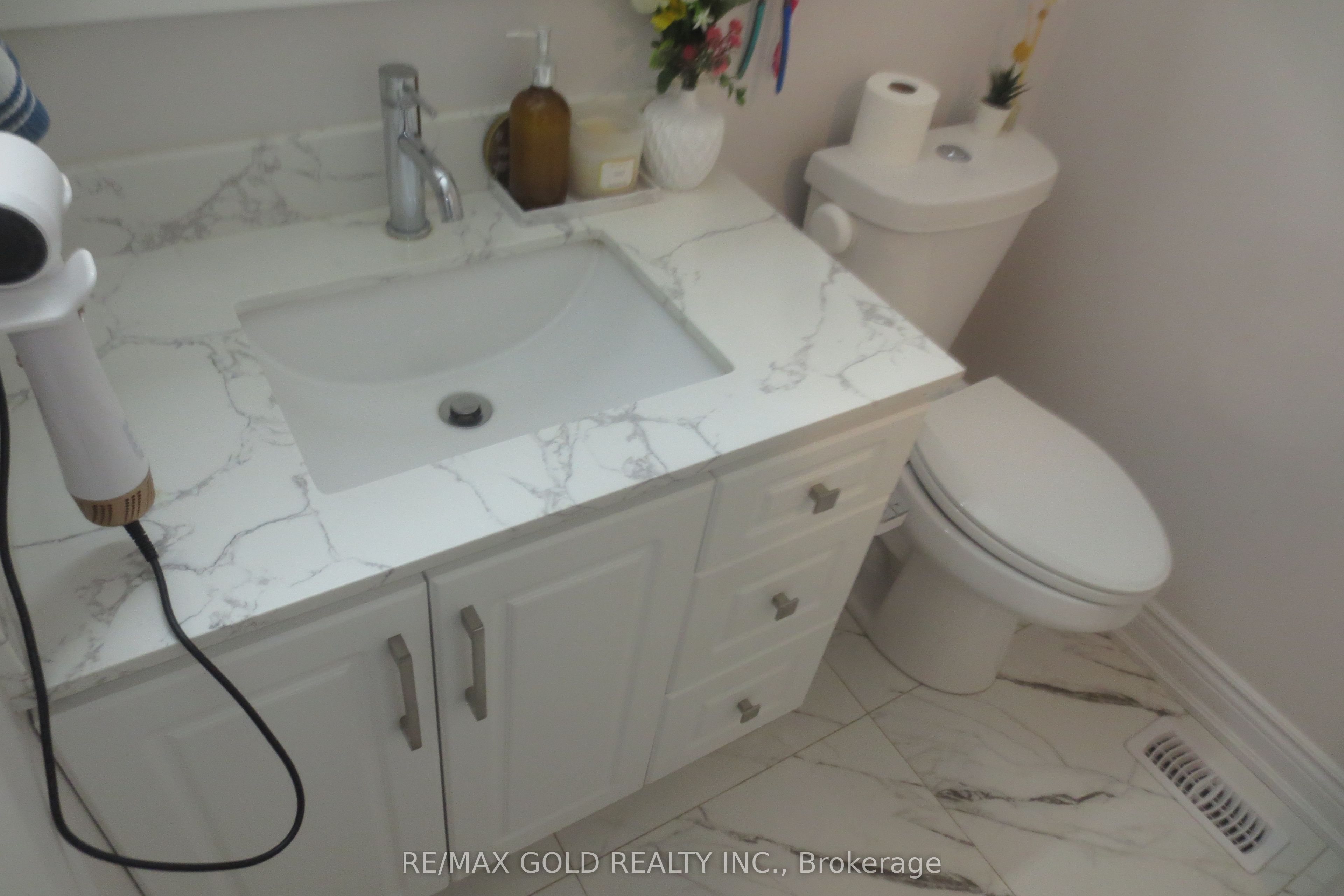 54 Bakersfield Drive Property Photo 10