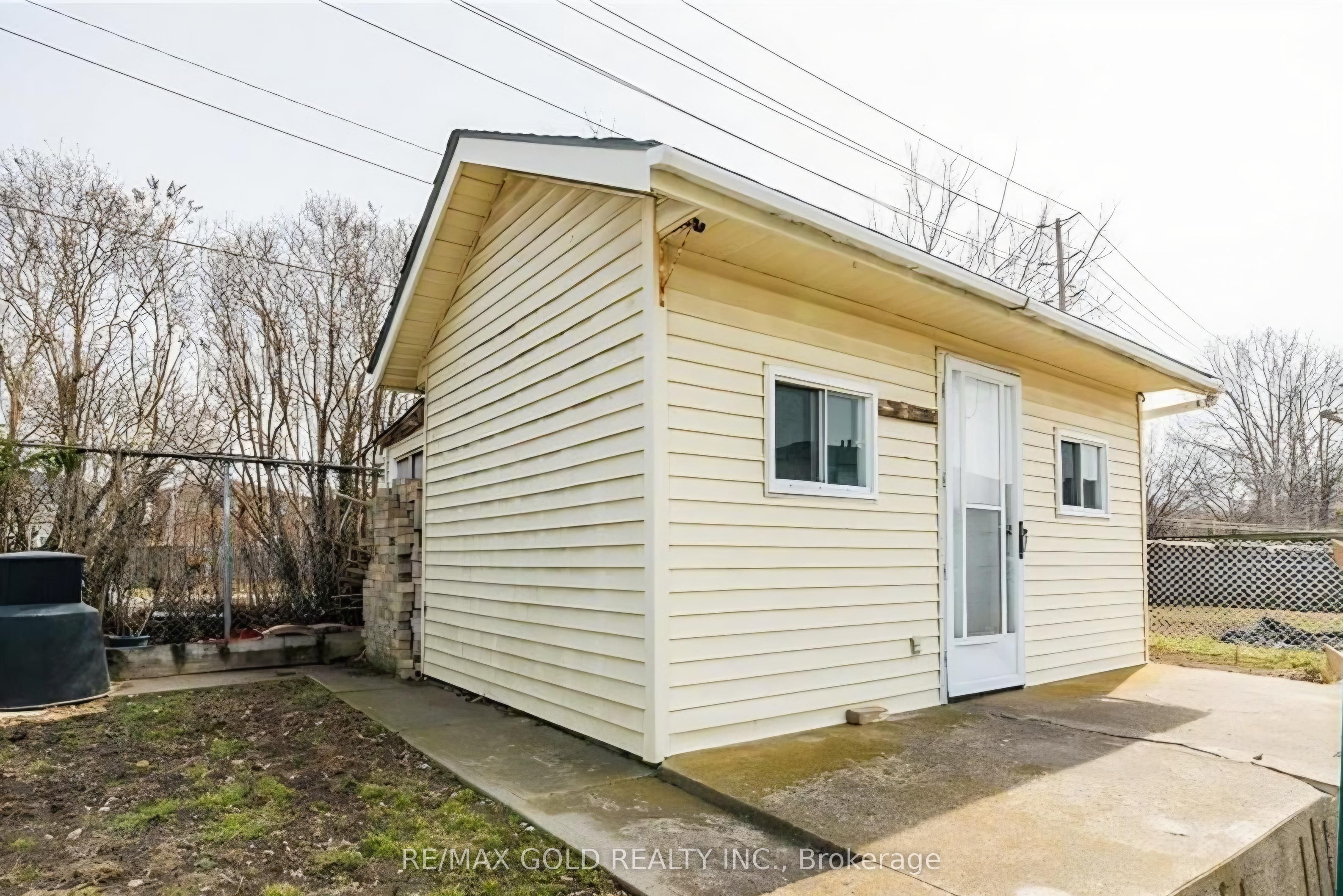 54 Bakersfield Drive Property Photo 12