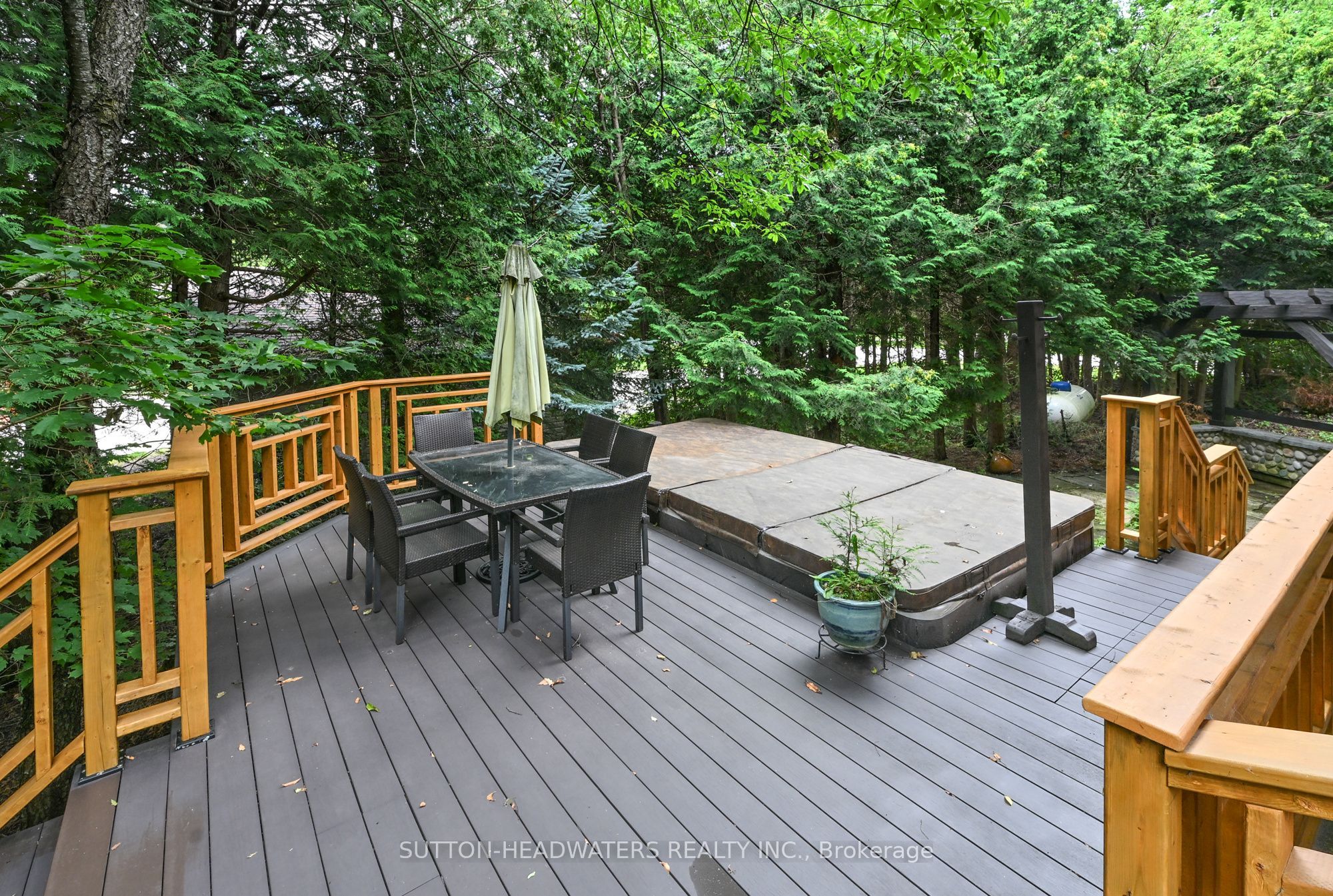 115 Inglis Drive Property Photo 30