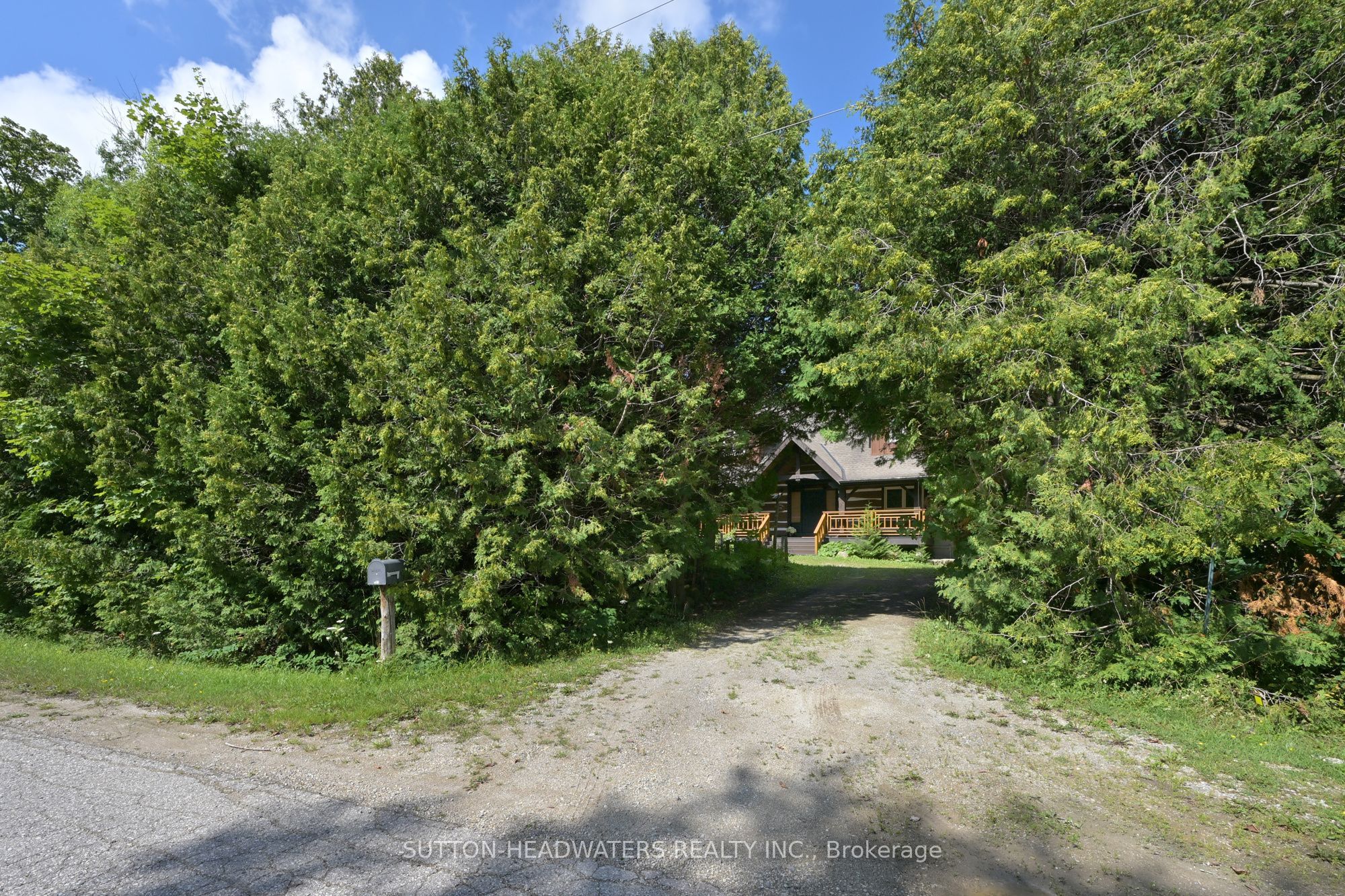 115 Inglis Drive Property Photo 35