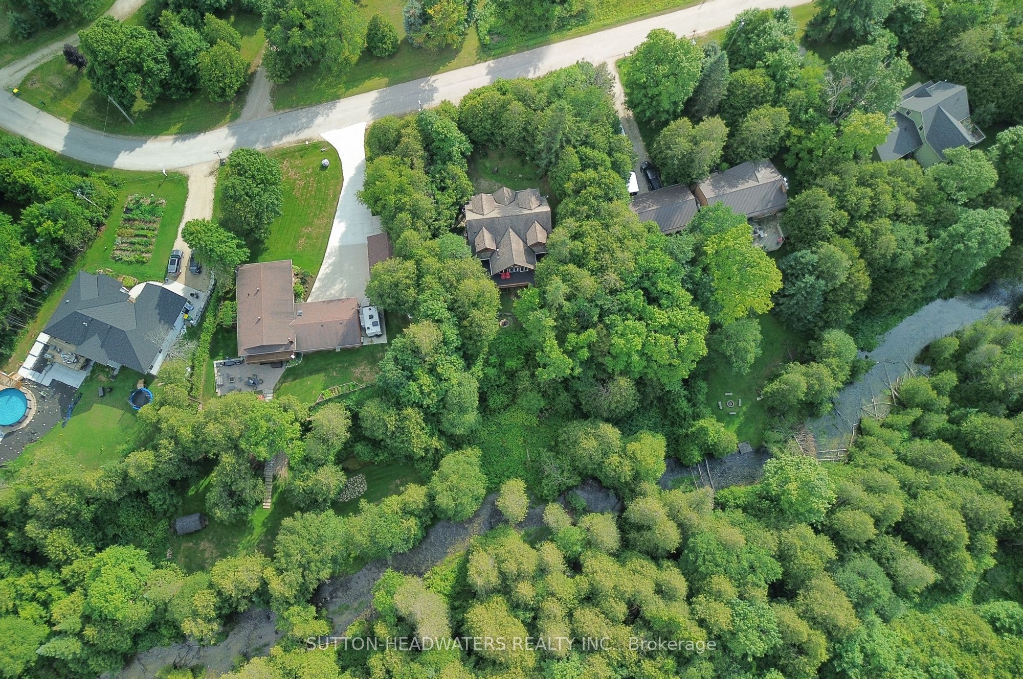 115 Inglis Drive Property Photo 42