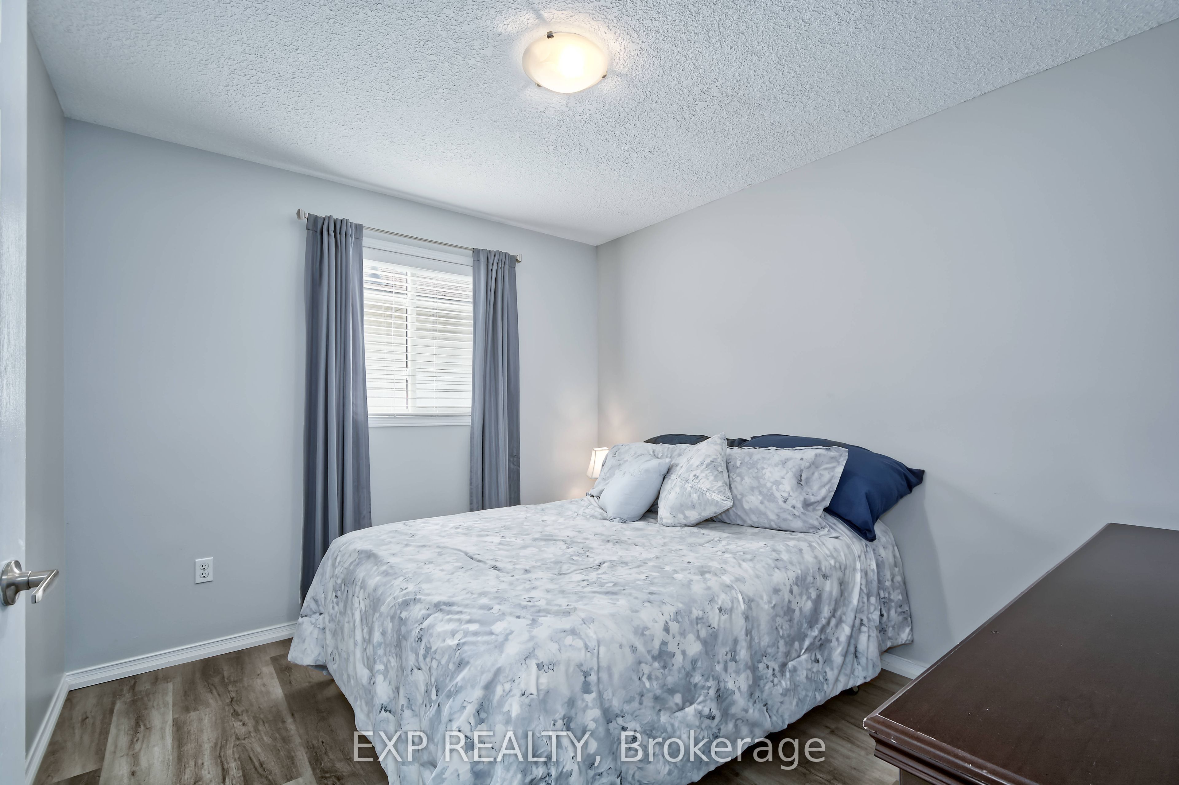 321 Simpson Crescent Property Photo 20
