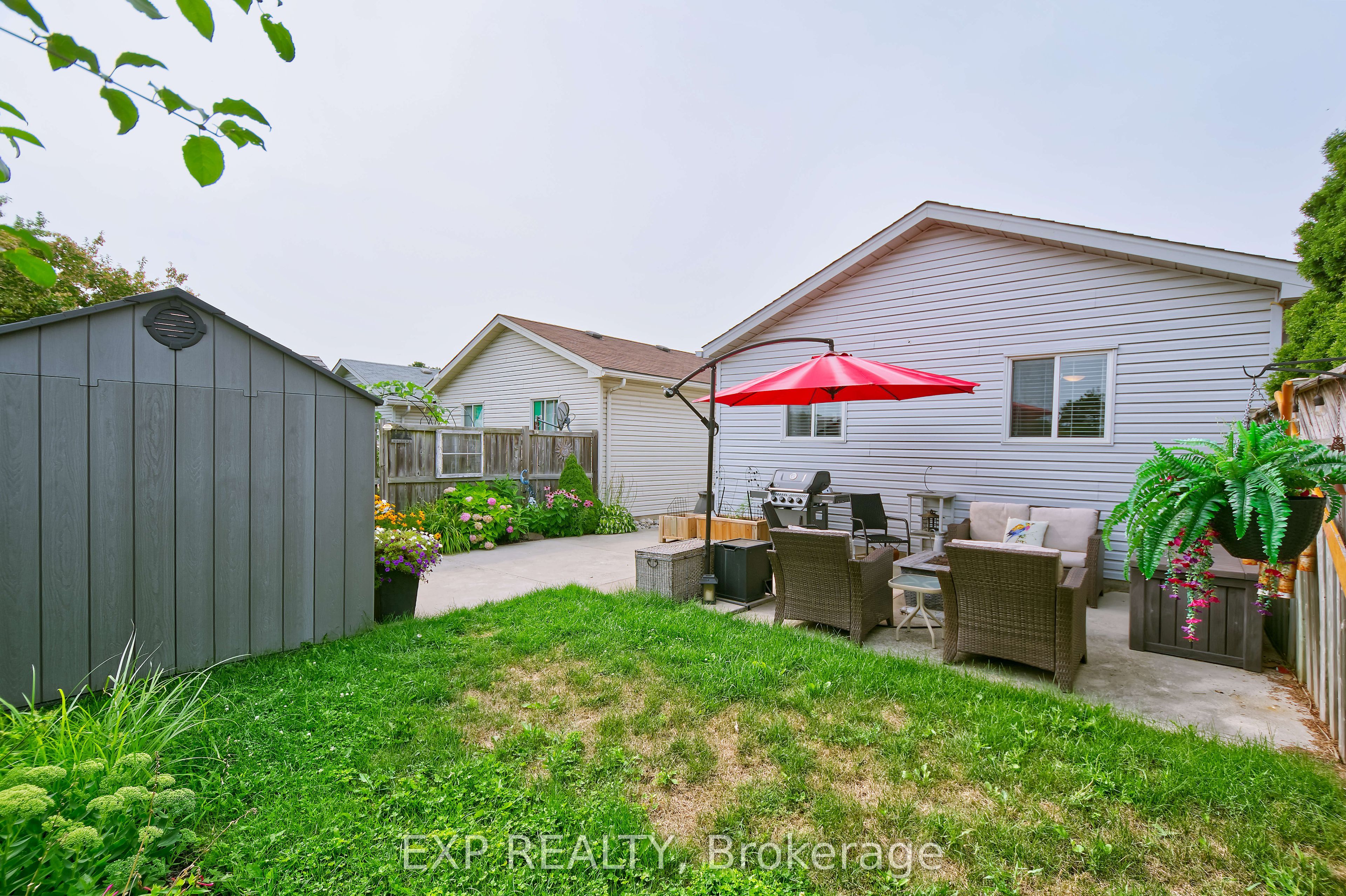 321 Simpson Crescent Property Photo 37